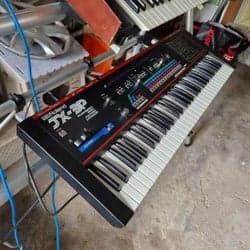 Roland JX-3P Programmable Polyphonic Synthesizer + dt 200