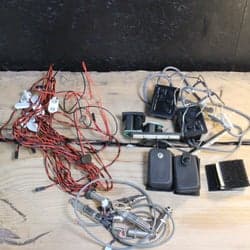 akustik cigarbox gitarr elektronik delar batteri kablar preamps luthier C