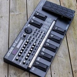 Boss GT-8 Multieffektpedal – Komplett med box, manual & adapter!