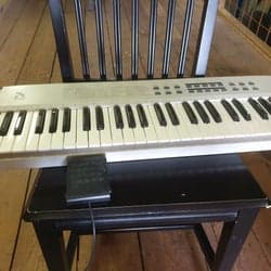 Trust MIDI-keyboard med 49 tangenter