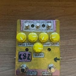 Parasit Studio C82 MICRO 8-bit guitar synth DIY