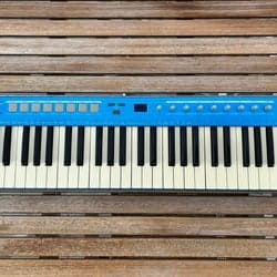 CME U-Key Mobiltone med inbyggda GM-sounds