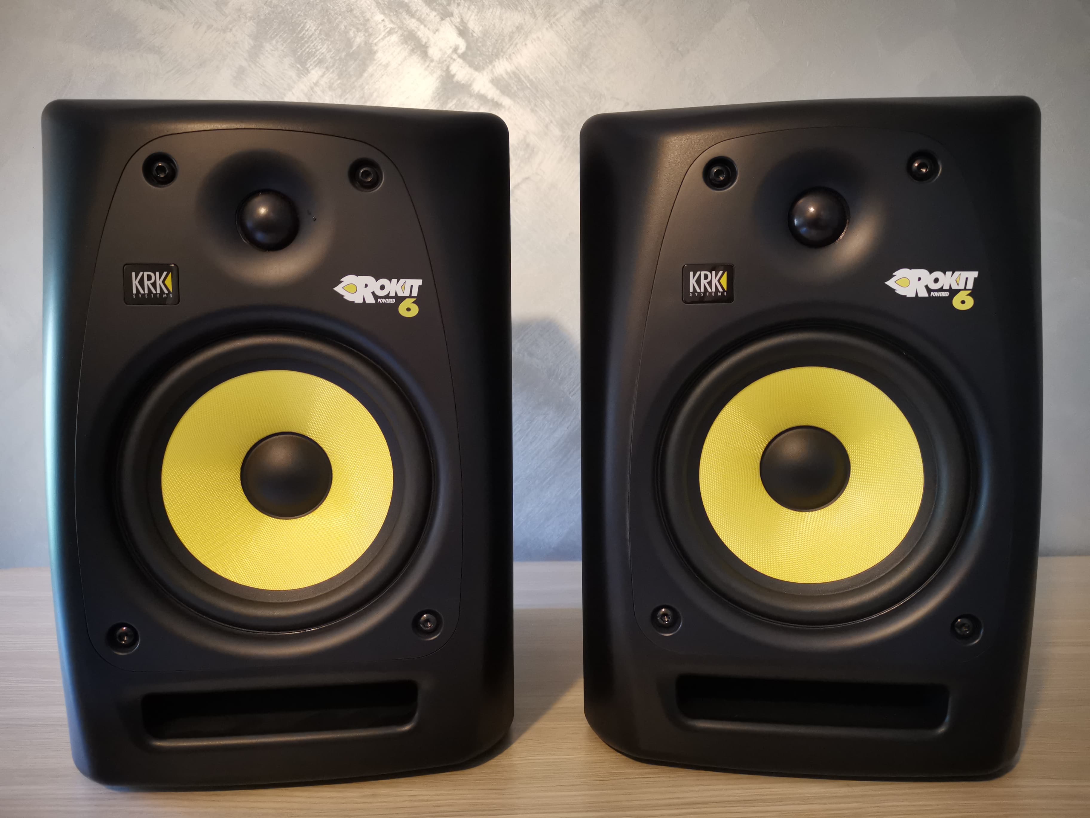 Vends duo d'enceintes KRK Rokit 6