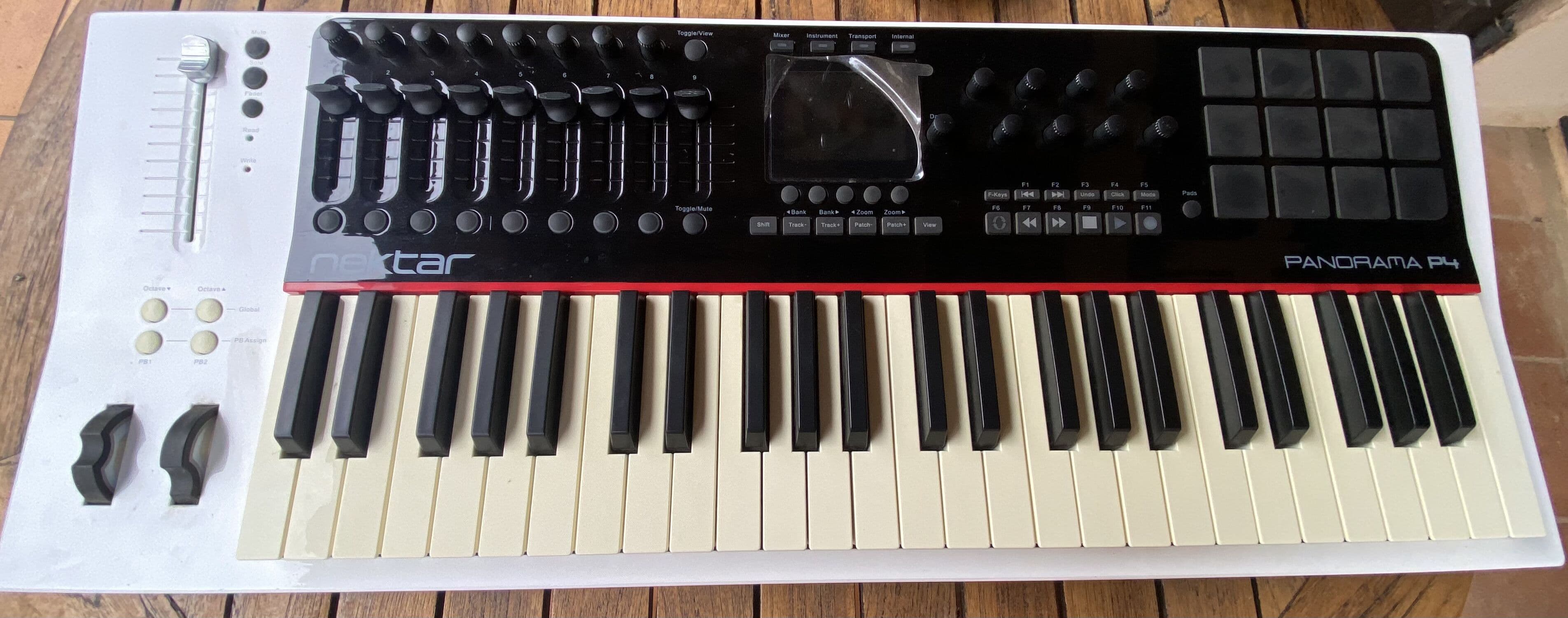 Vends Nektar Panorama P4