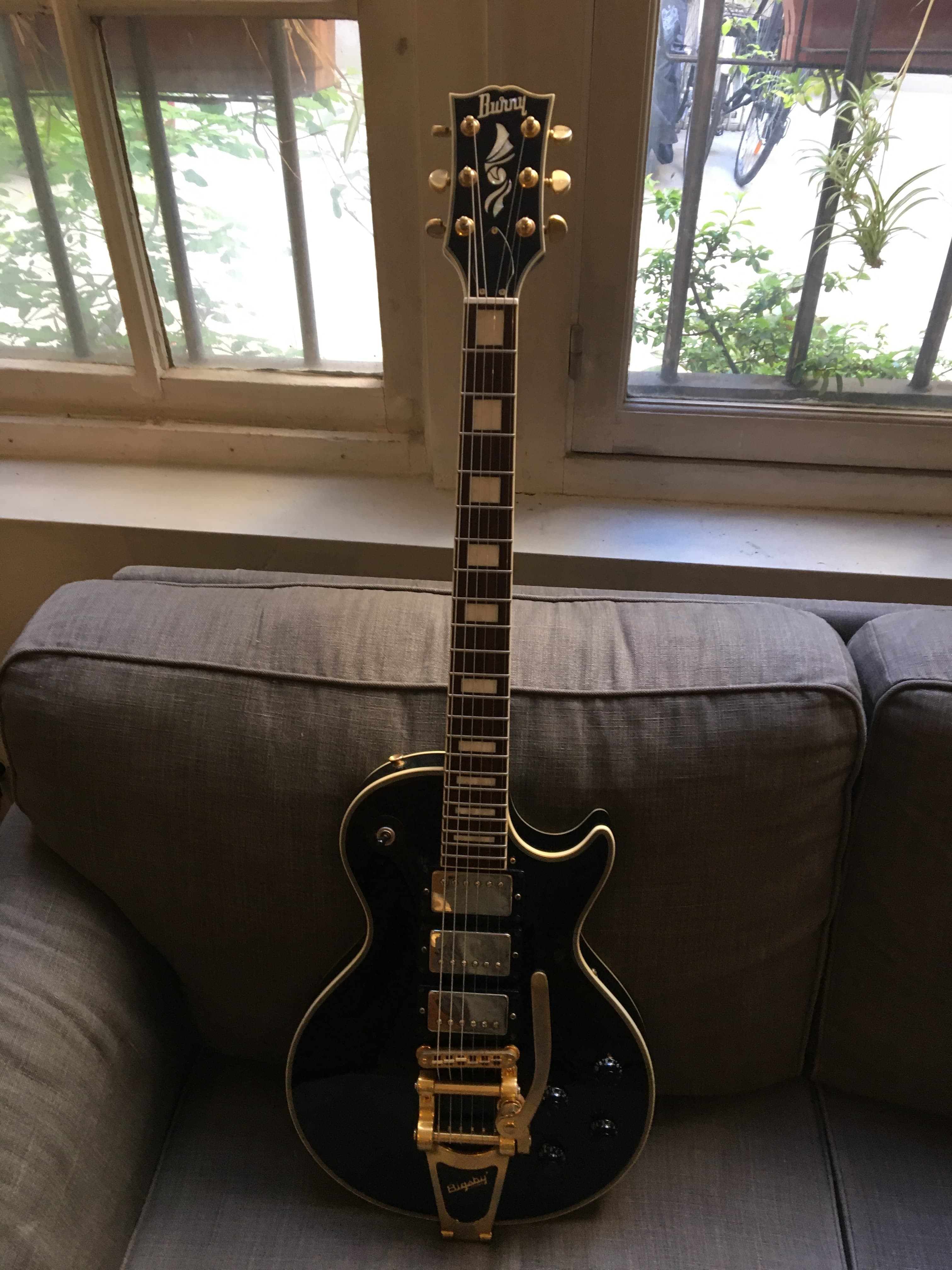 Vends Lespaul BURNY RCL 85 JP " Jimmy Page "