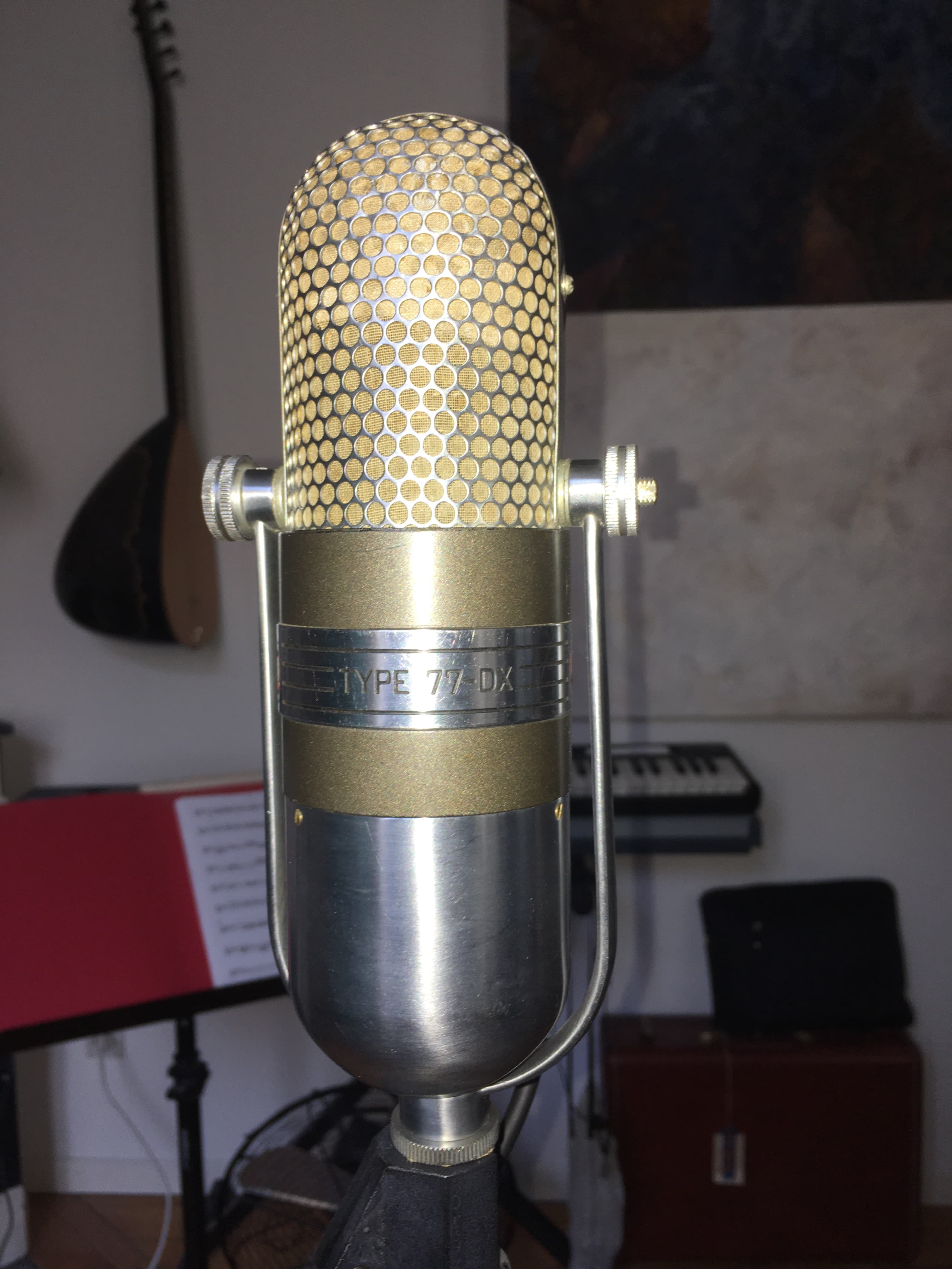 Vends microphone à ruban RCA 77 DX