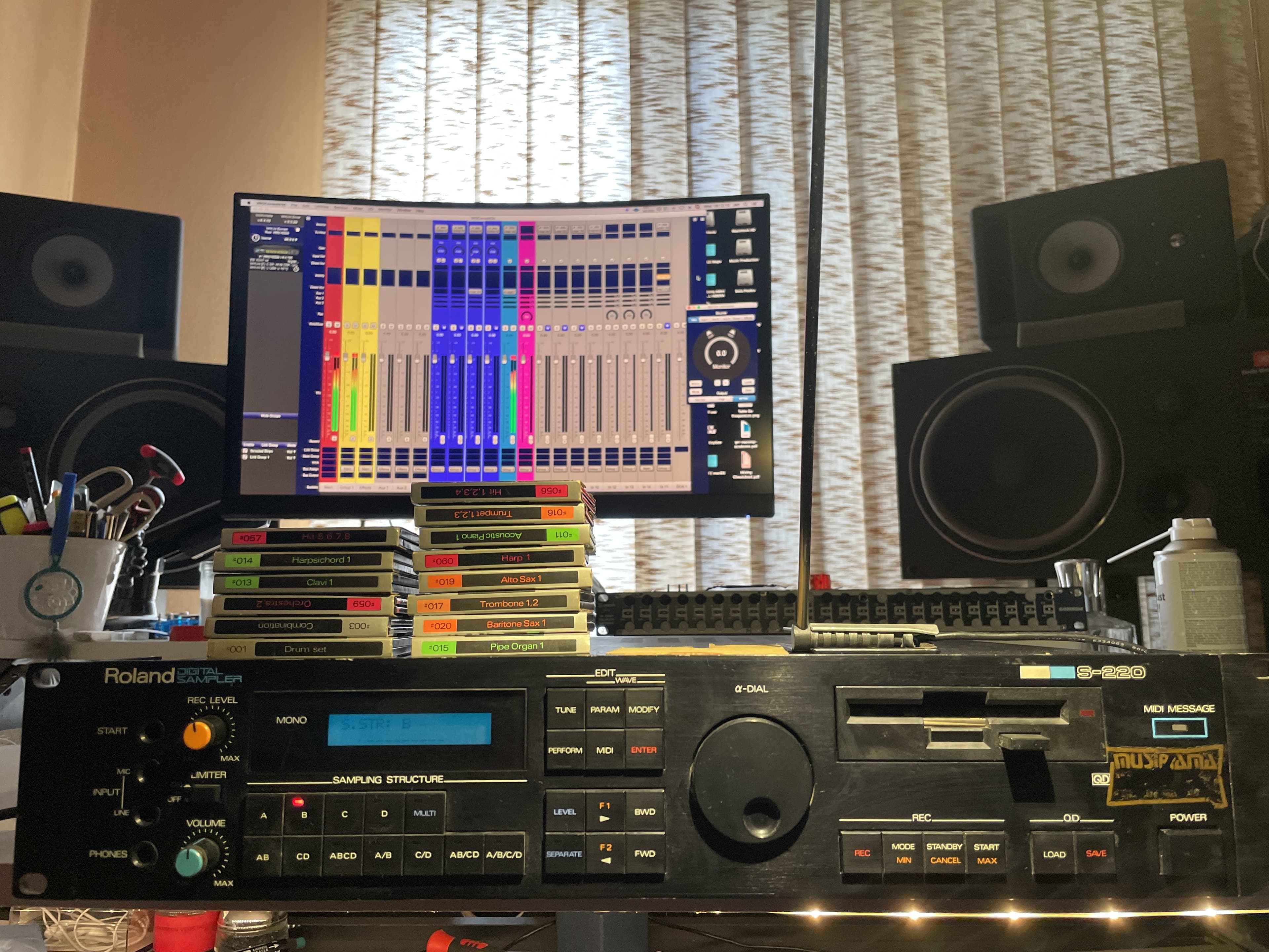 Vds Roland S-220 sampler 12 bits