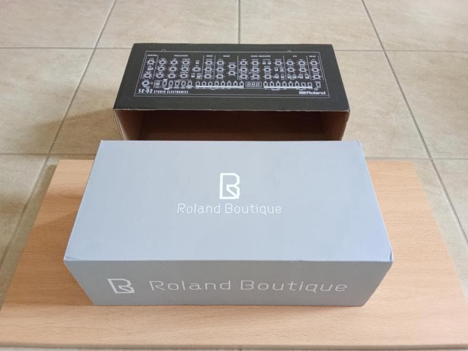 Roland SE-02 Synthesizer (New Condition)