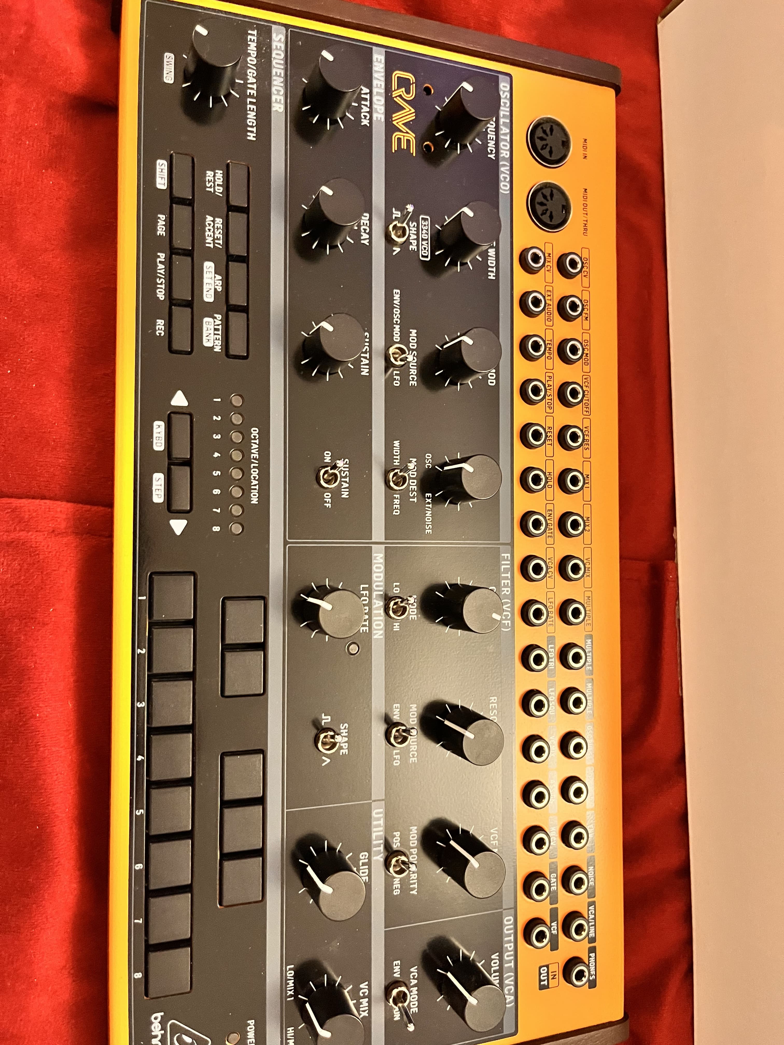 Vends CRAVE behringer