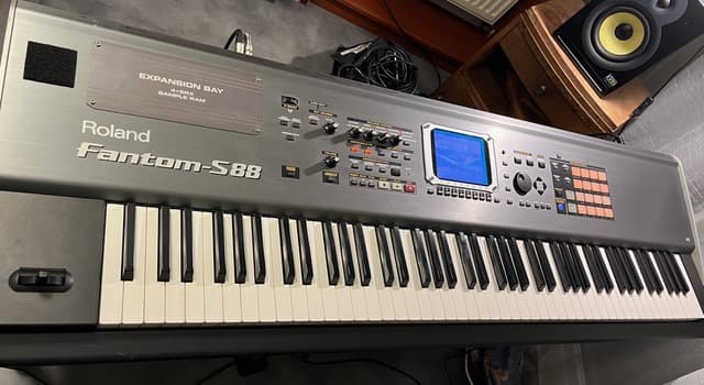 Vends Clavier Arrangeur Roland Fantom S-88 !!