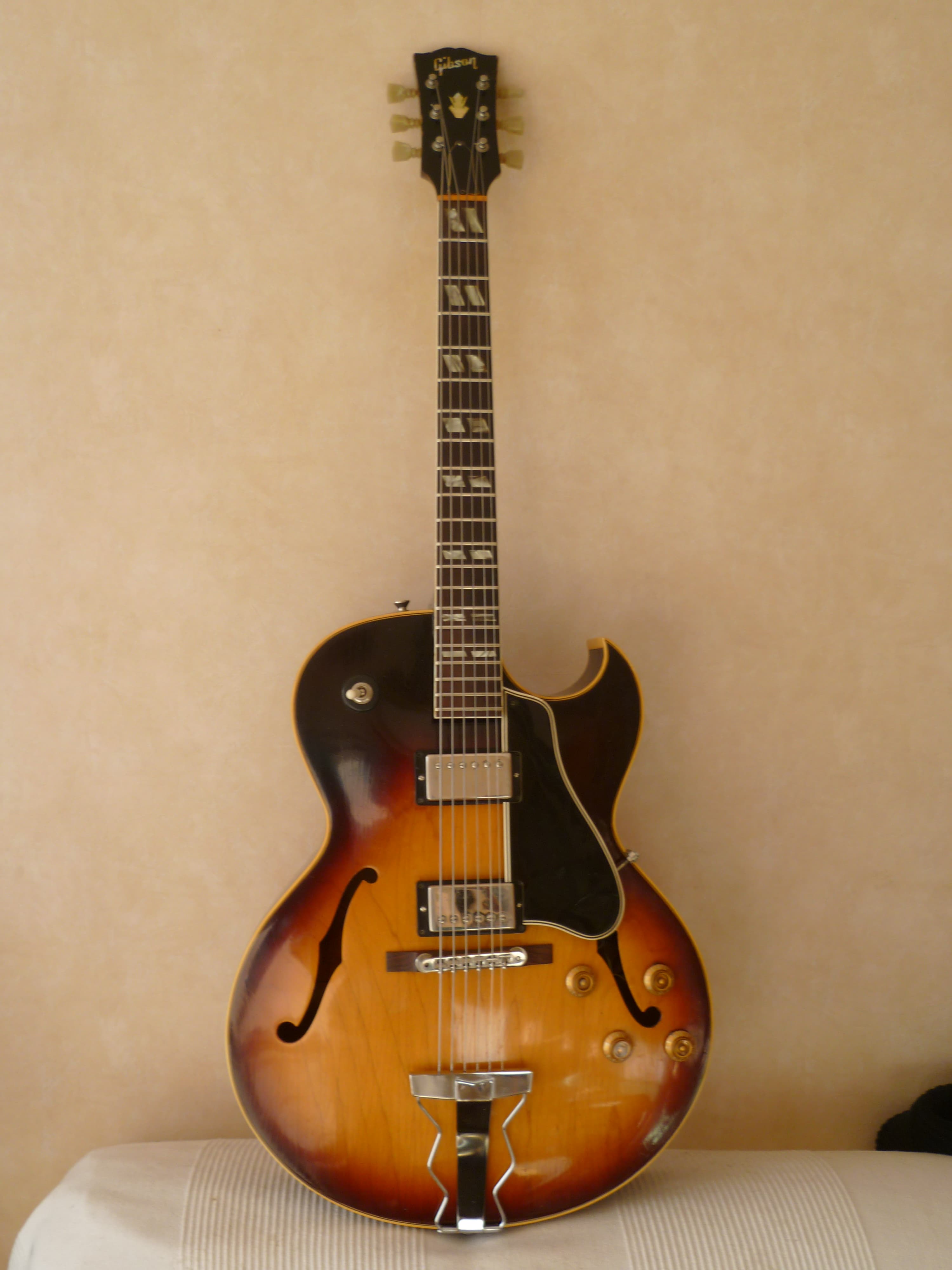 VENDS GIBSON ES 175 1964