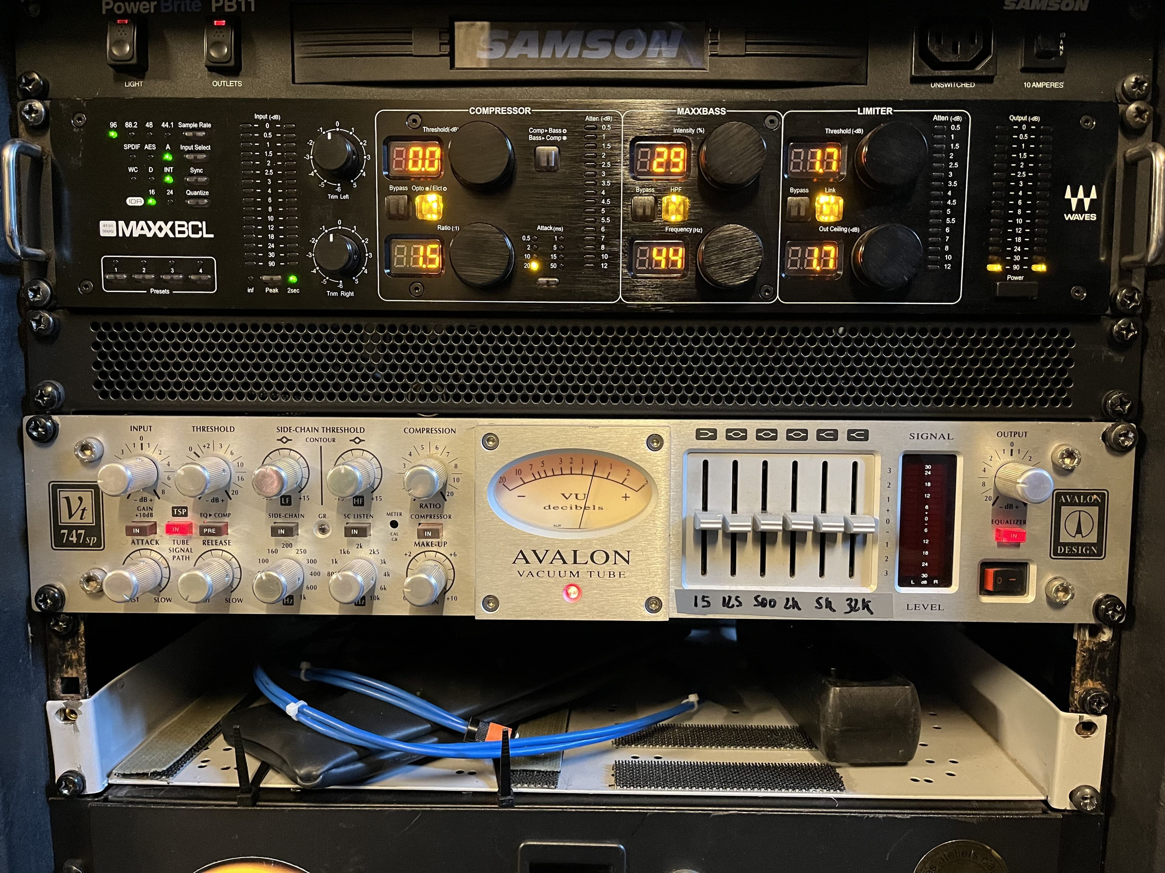 Vends Waves MaxxBCL
