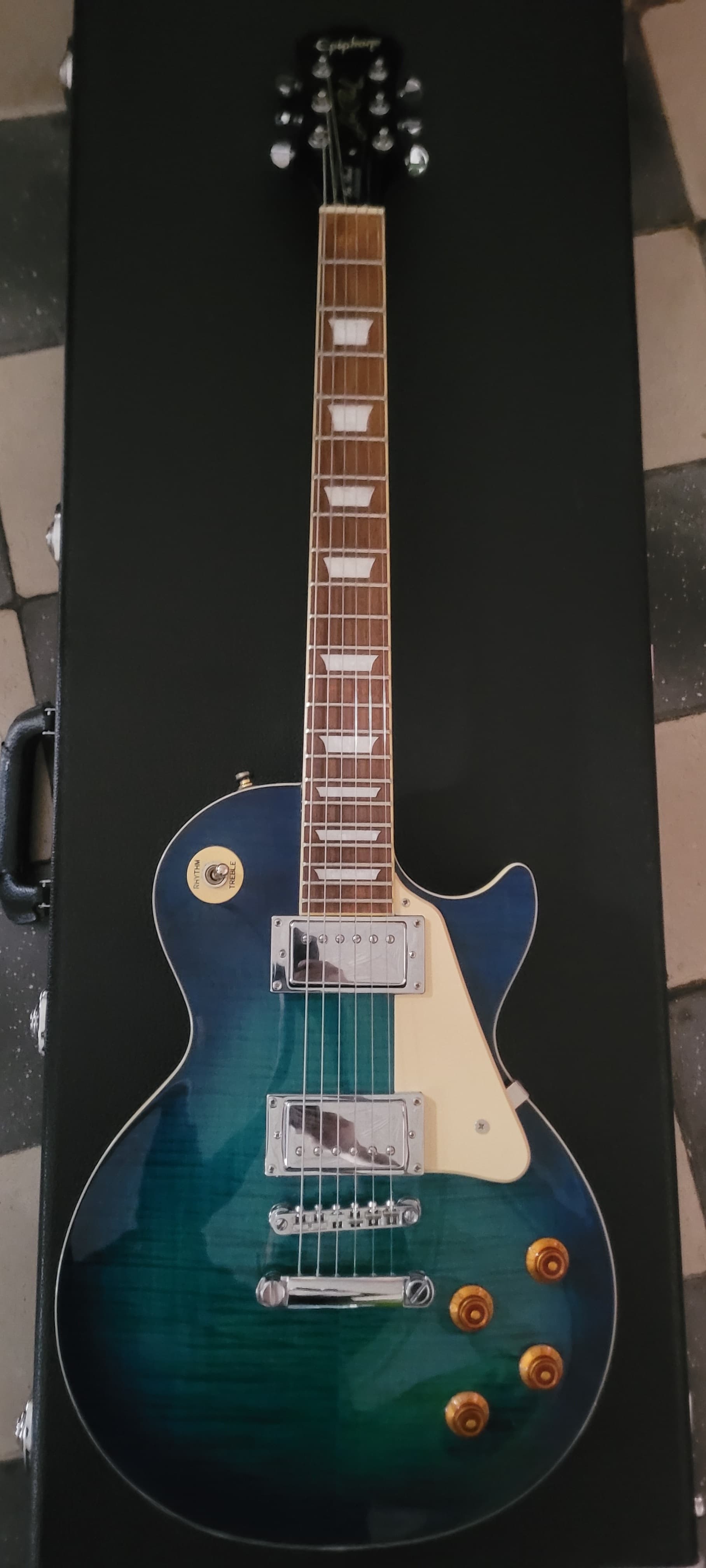 Vend guitare epiphone
