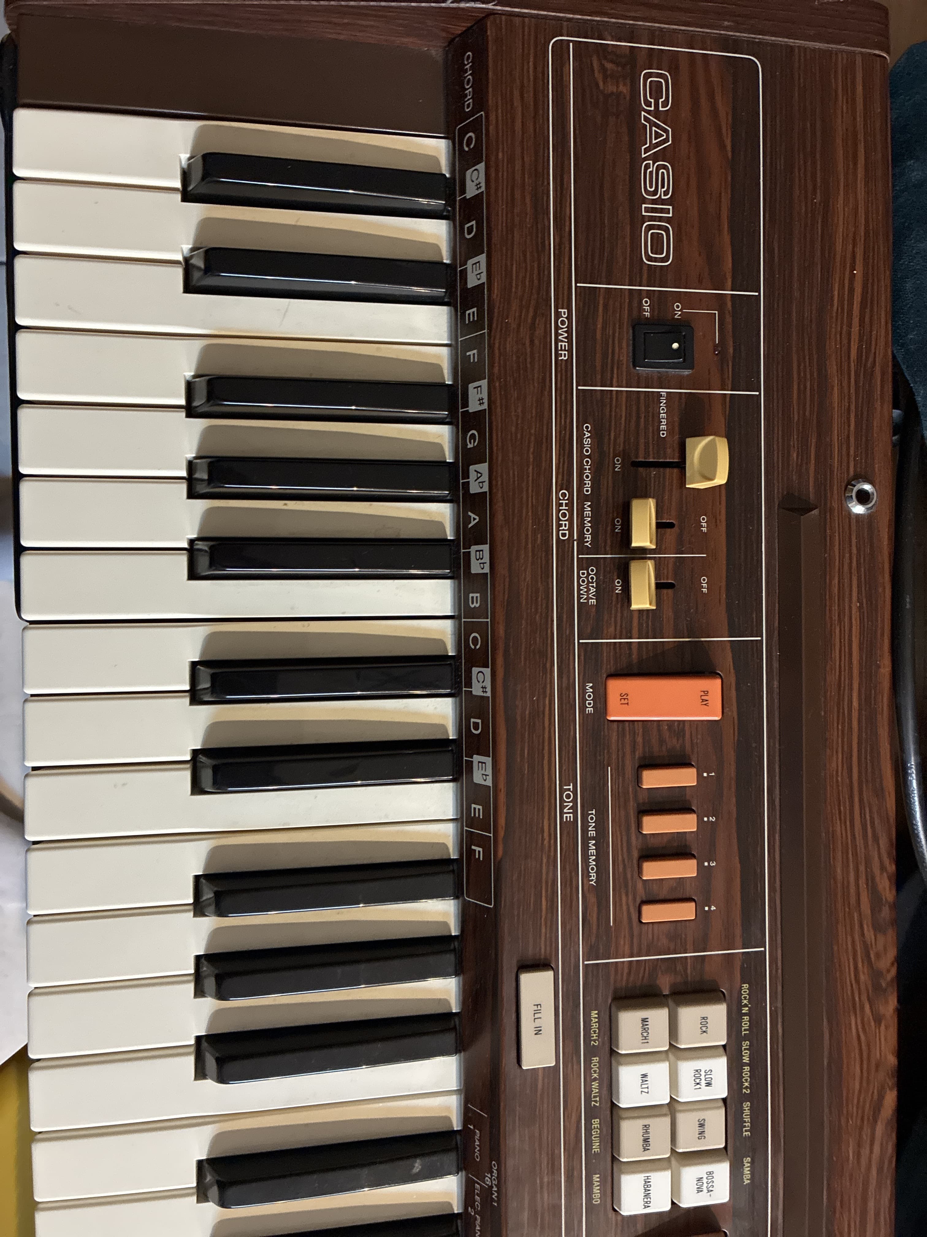 Vends casiotone 403