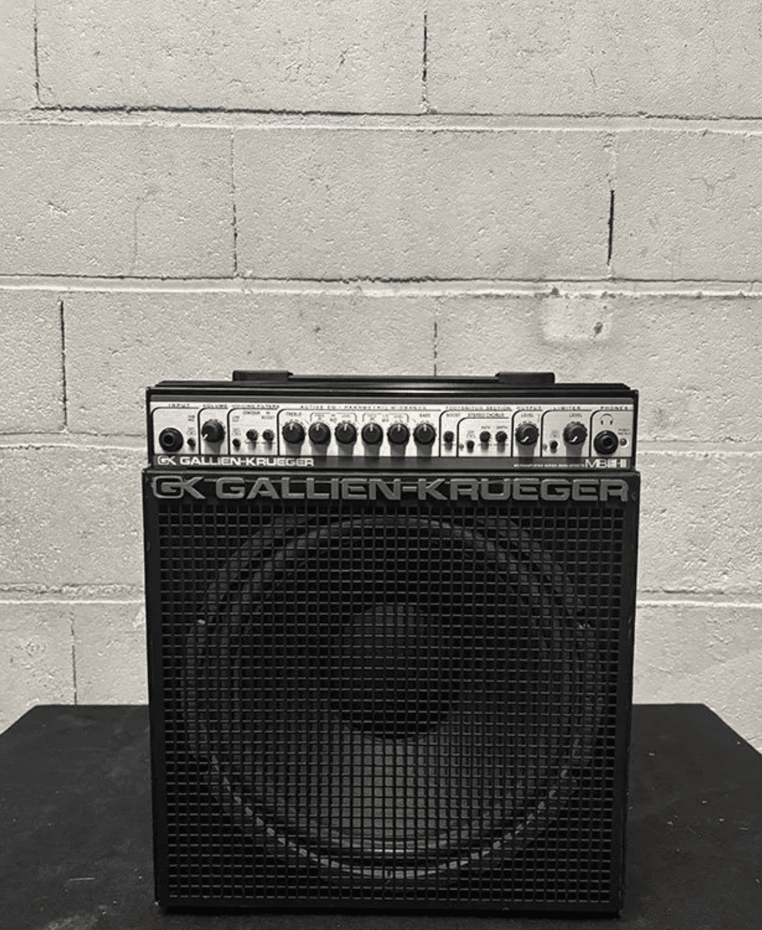 VENDS AMPLI MB 150E