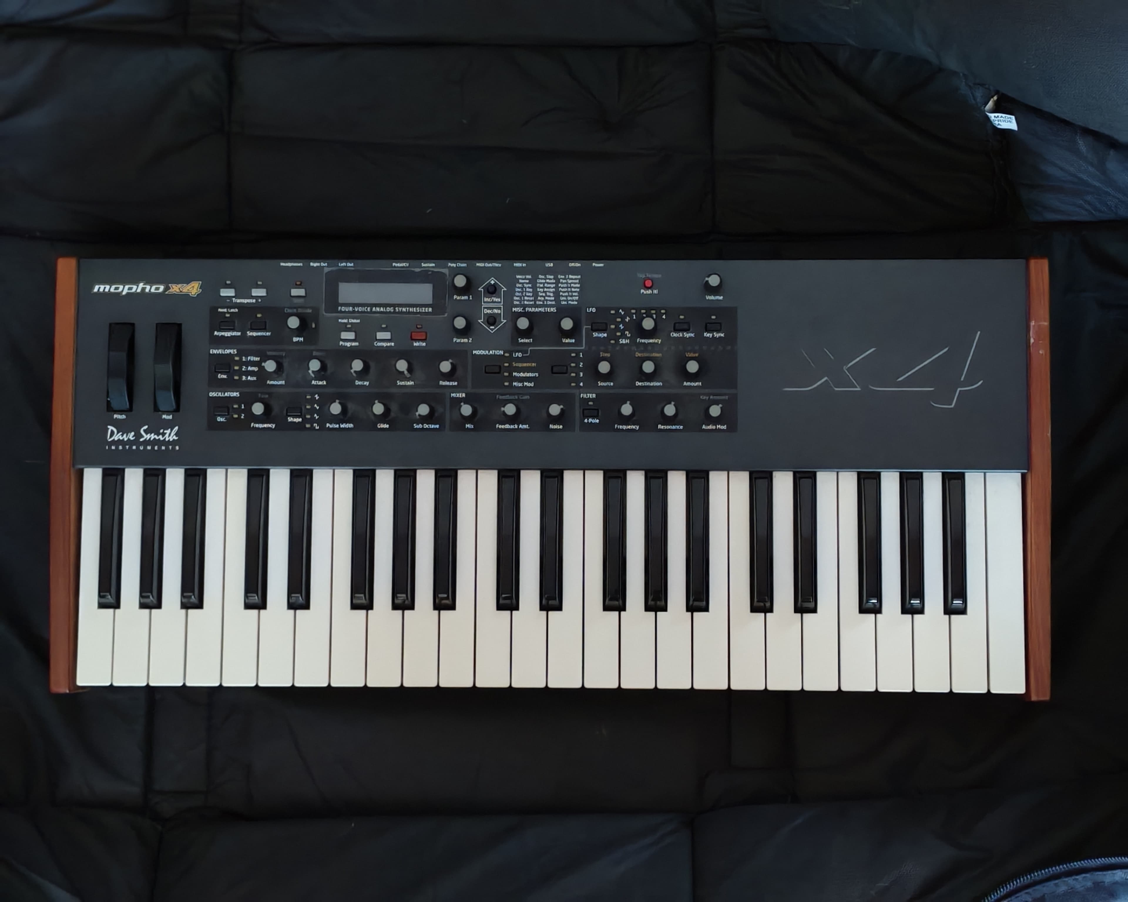 Vends Dave Smith Mopho X4