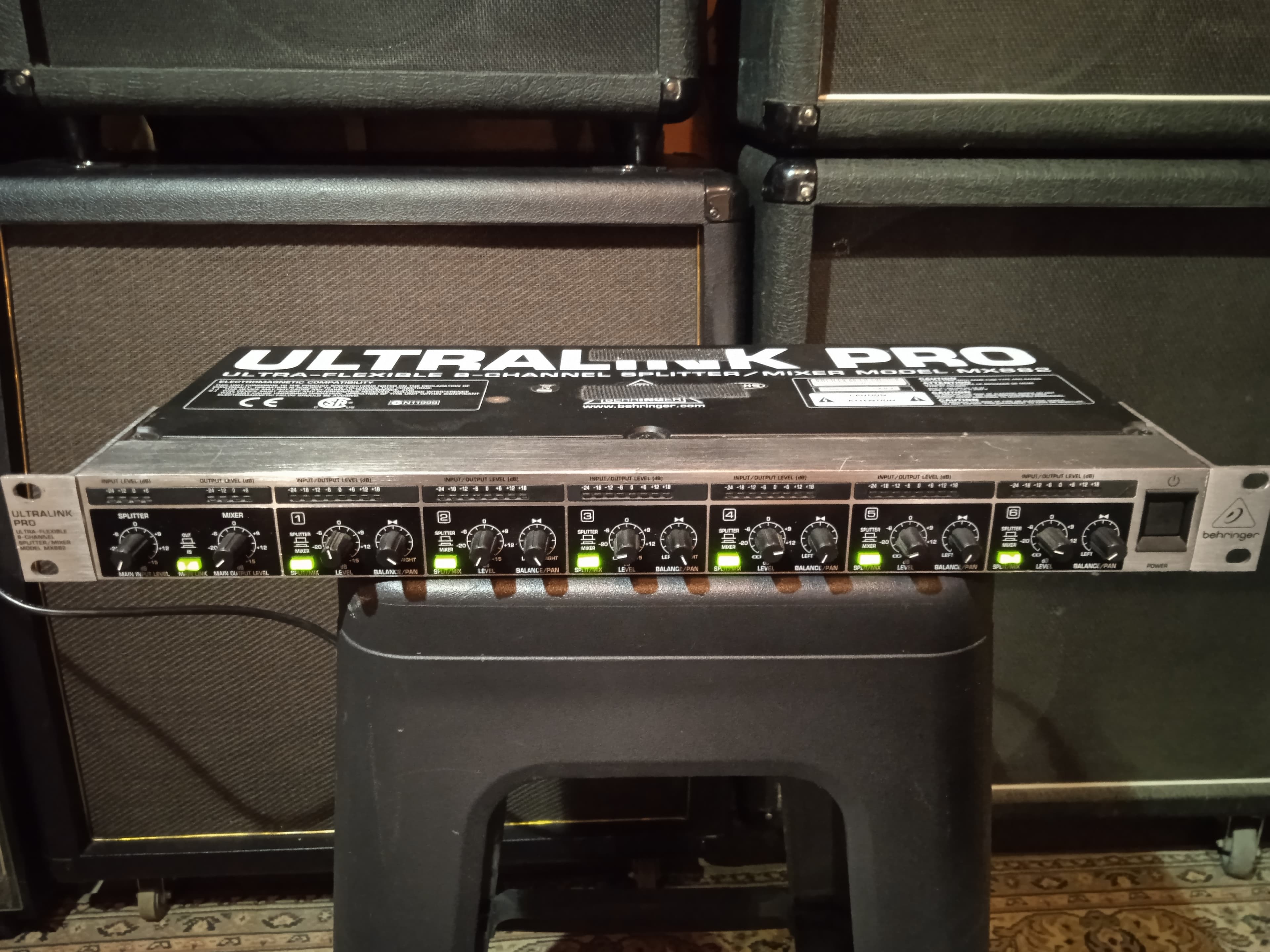 Behringer ultralink pro mx882