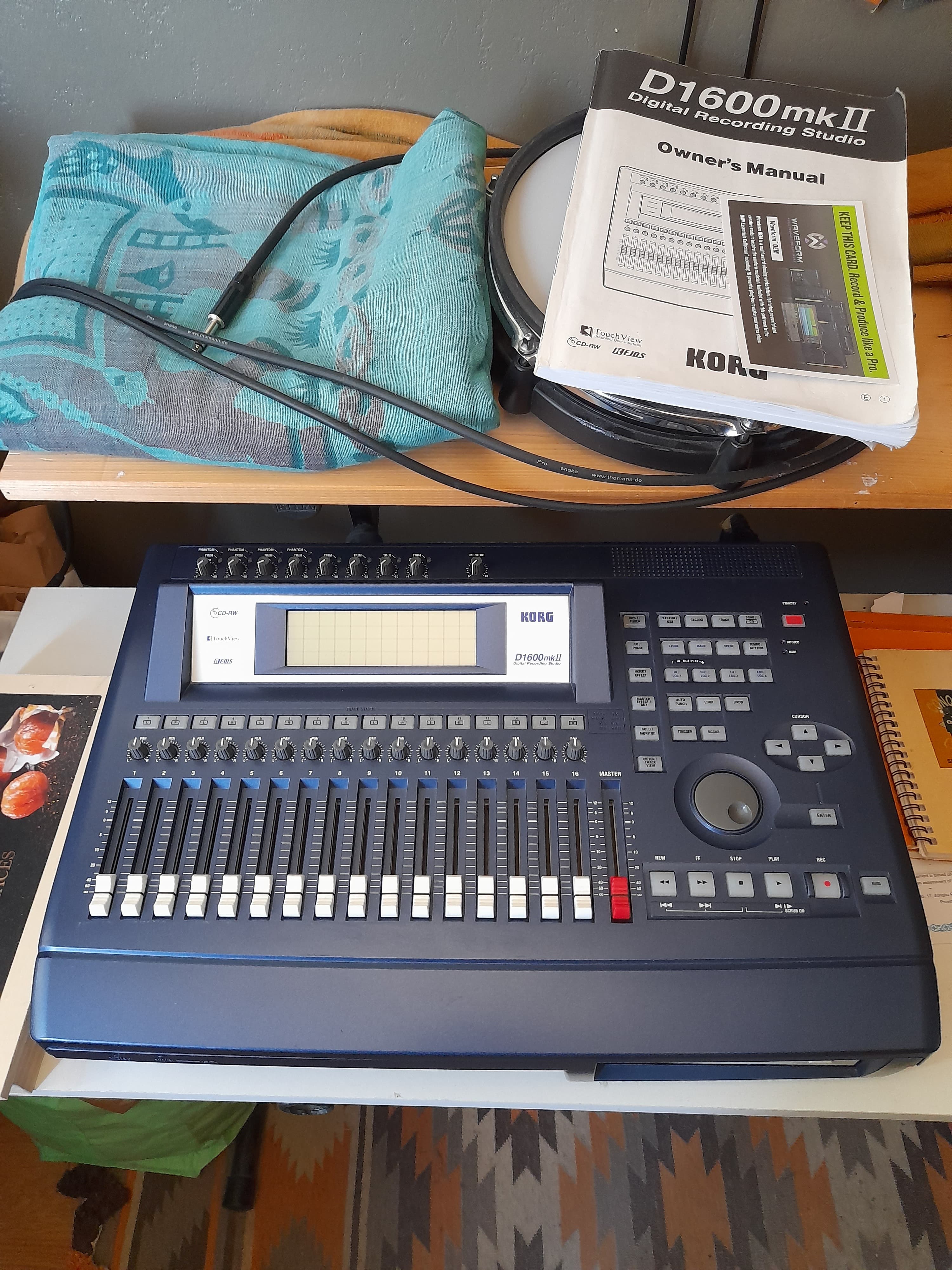 VENDS / ECHANGE KORG D 1600 MK II Vintage