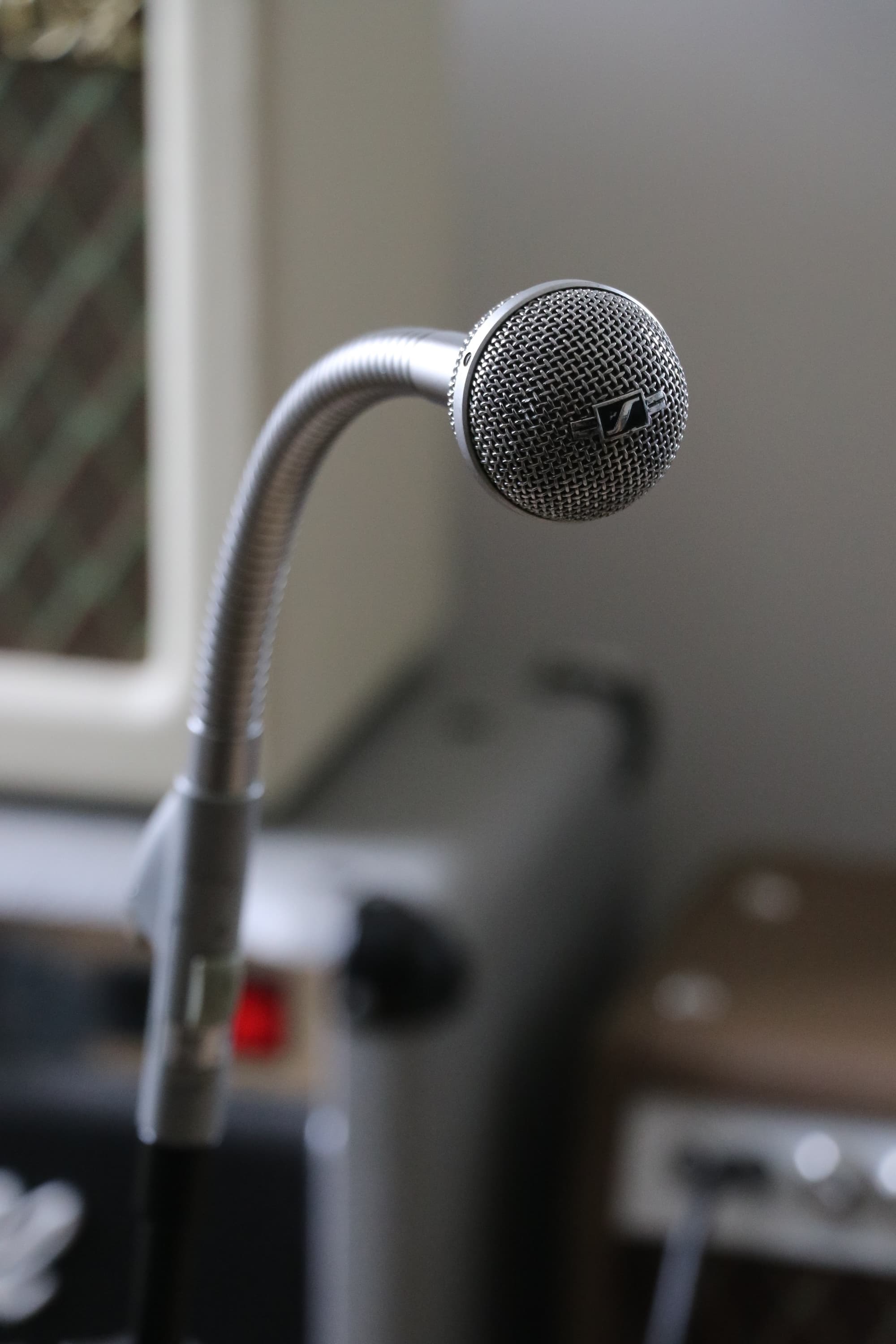 Micro Sennheiser MD 408