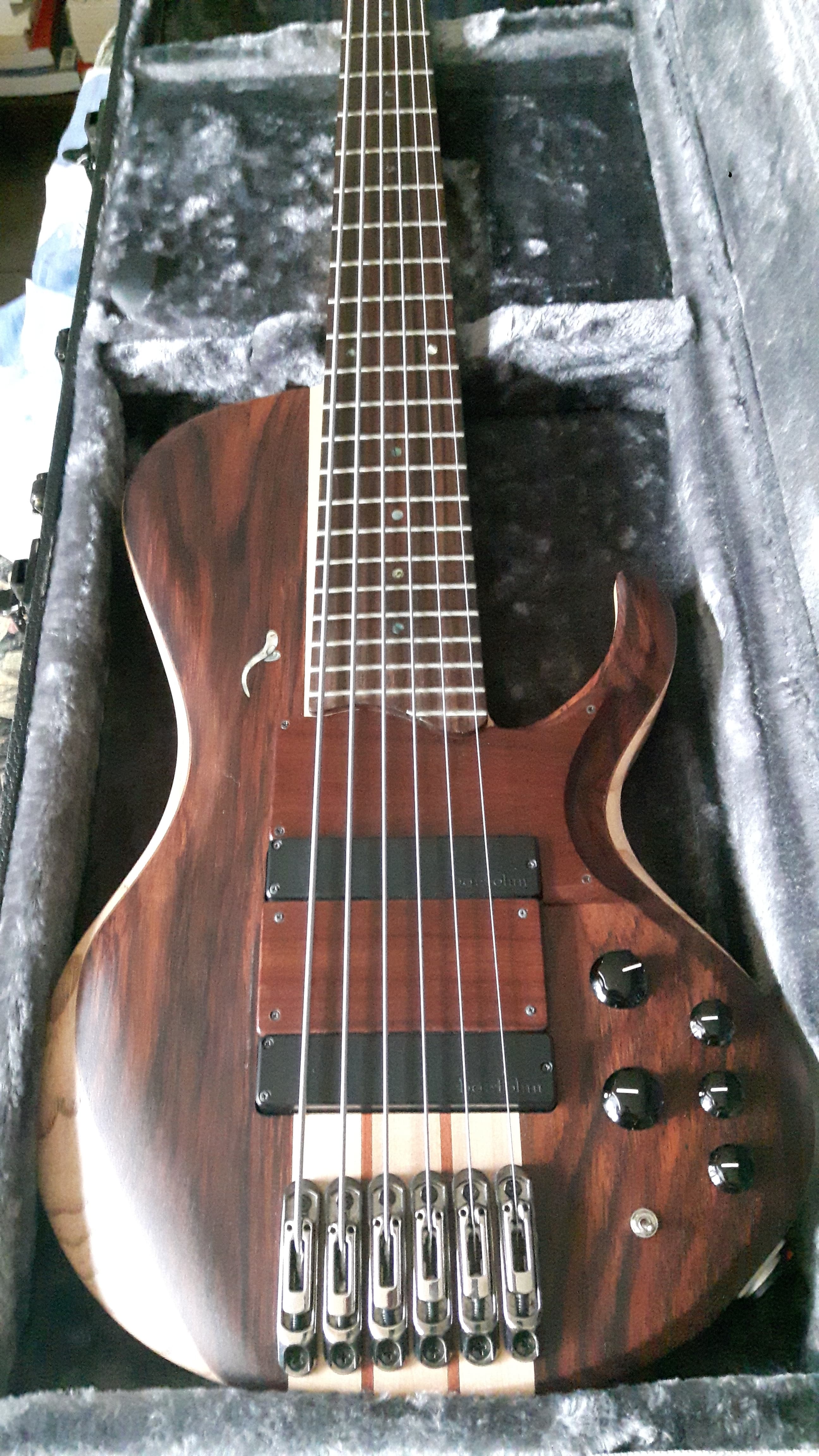 Vends Basse IBANEZ BTB686SC "Terra Firma" (2014)