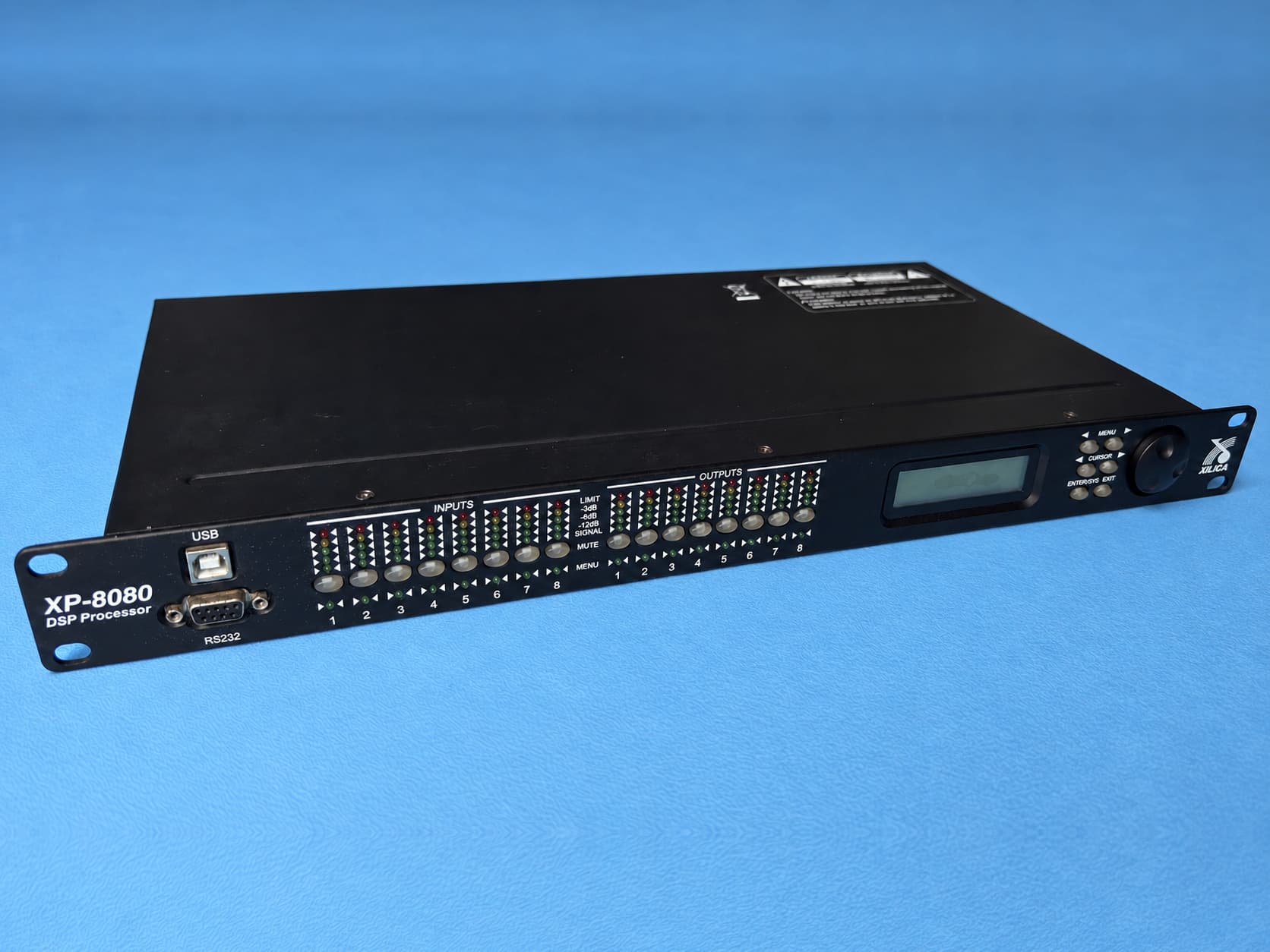 Xilica XP-8080 – Filtre Actif - DSP / Matrice 8×8 – Excellent état
