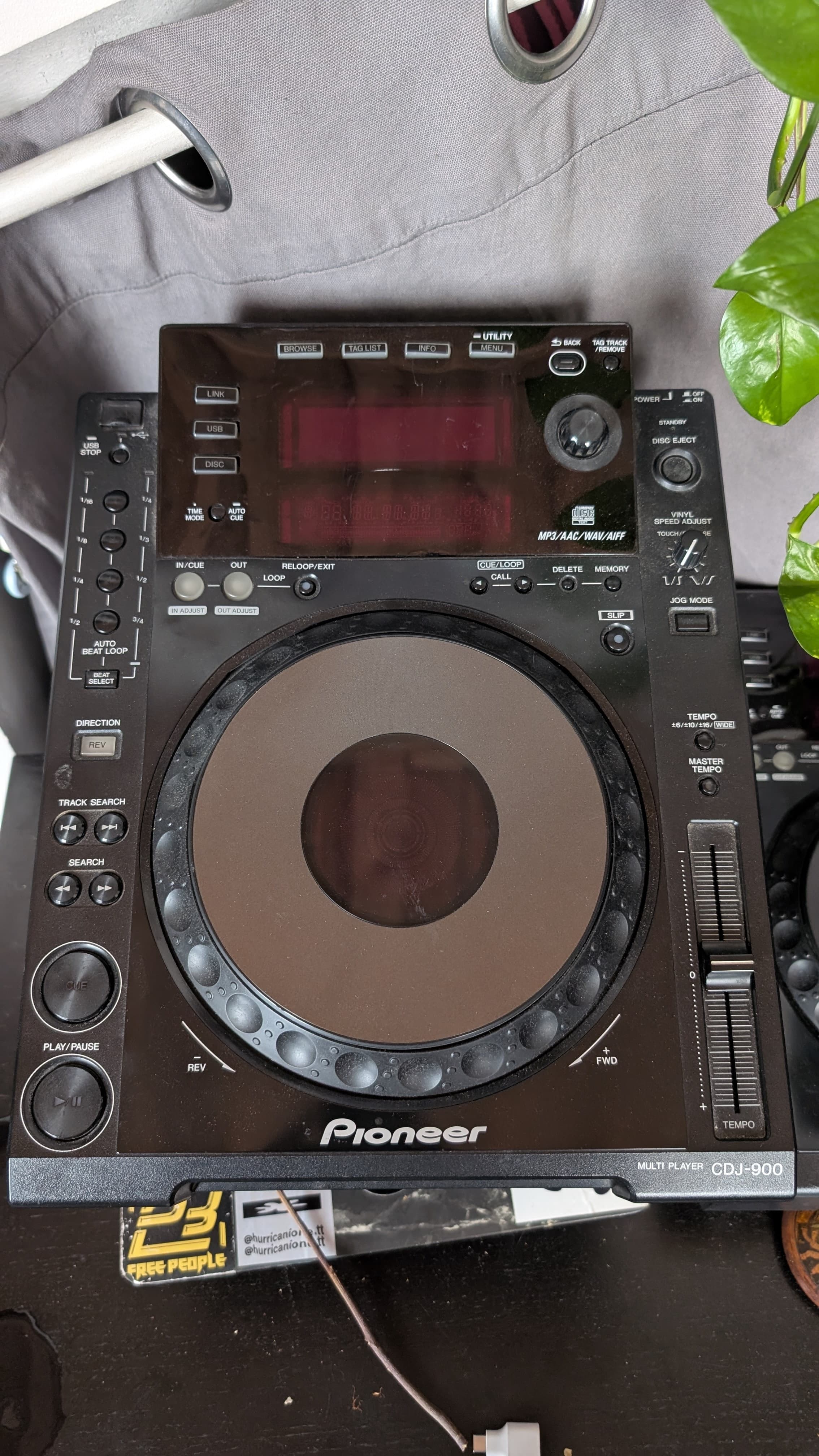 Paire de Cdj 900