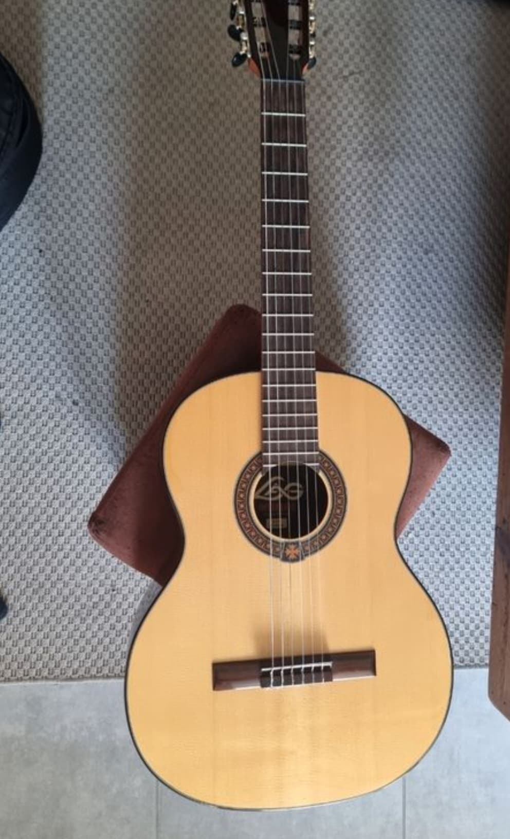 vends guitare classique Occitania