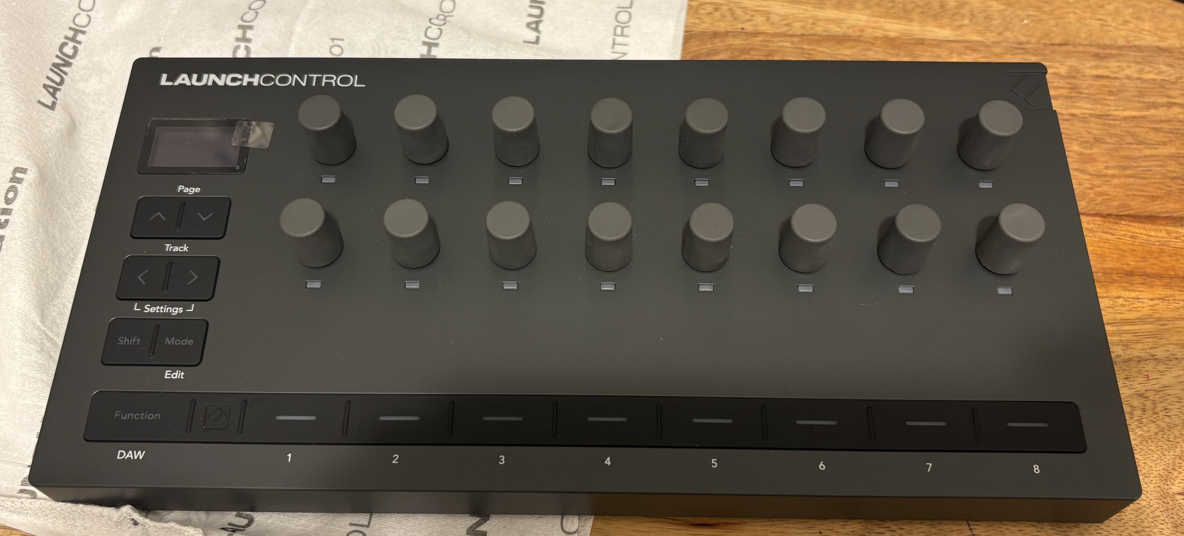 Novation Launch Control 3 comme neuf