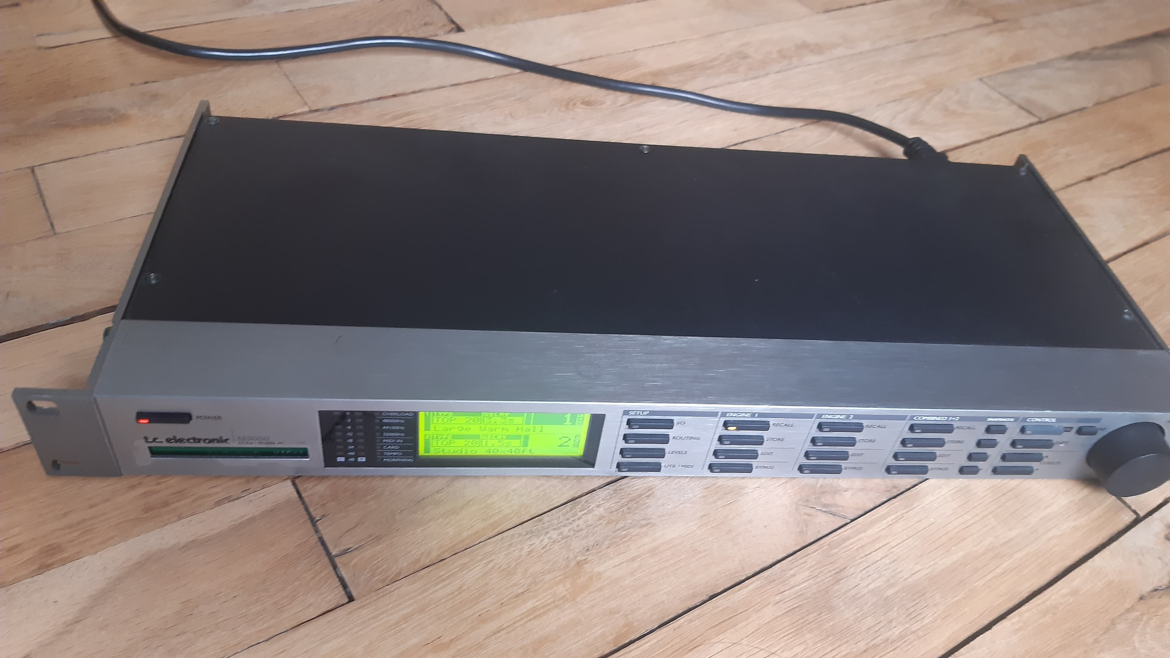 multi effet M3000 TC electronic