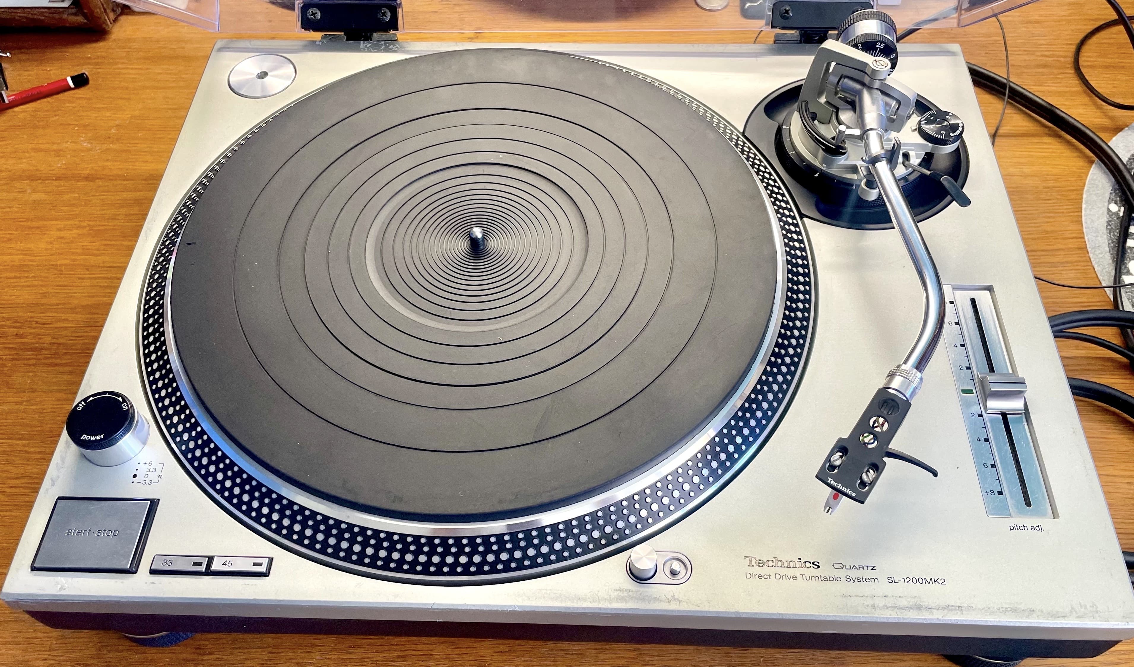 Technics SL-1200 MK2