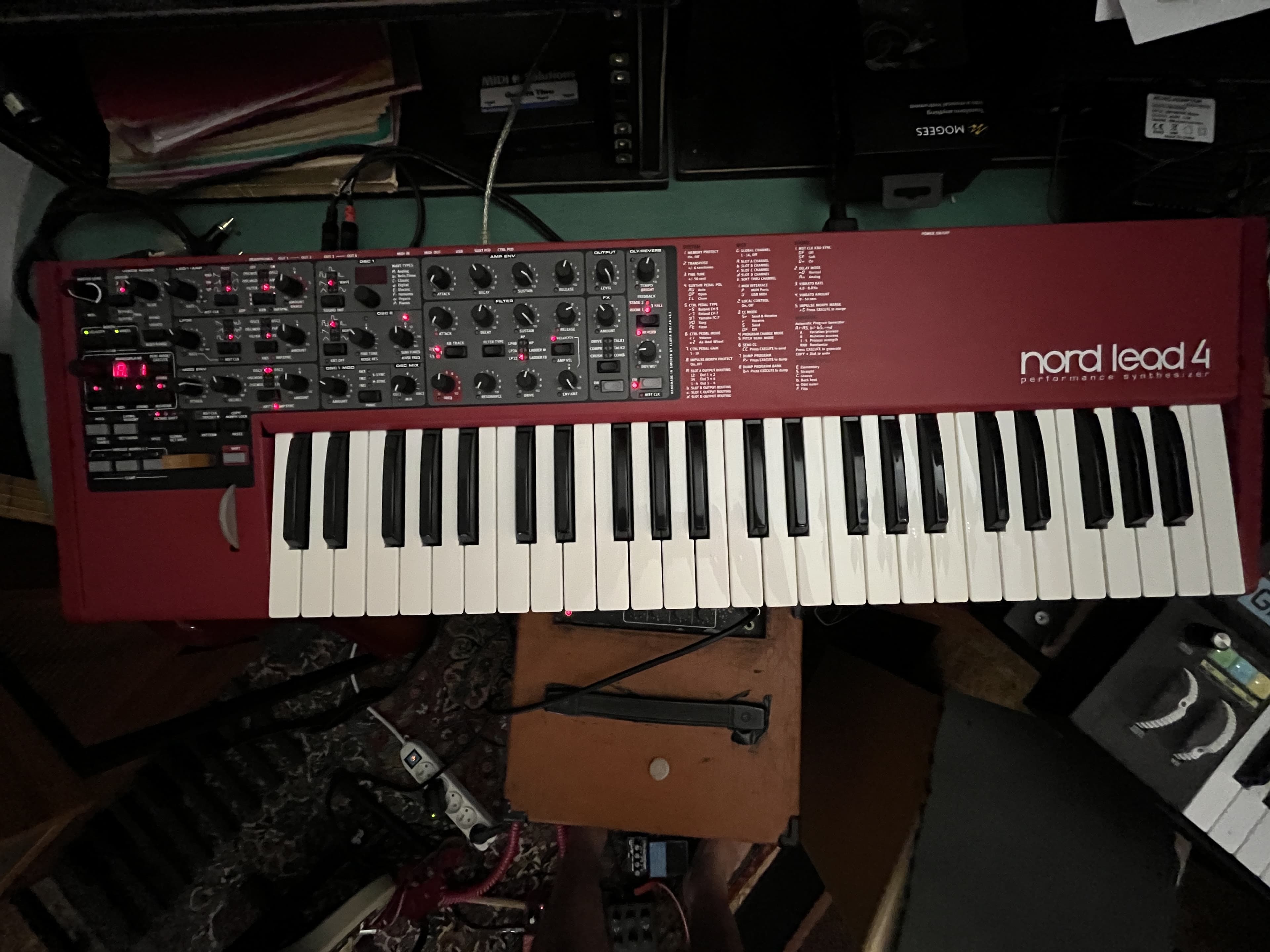 Vends NORD LEAD 4
