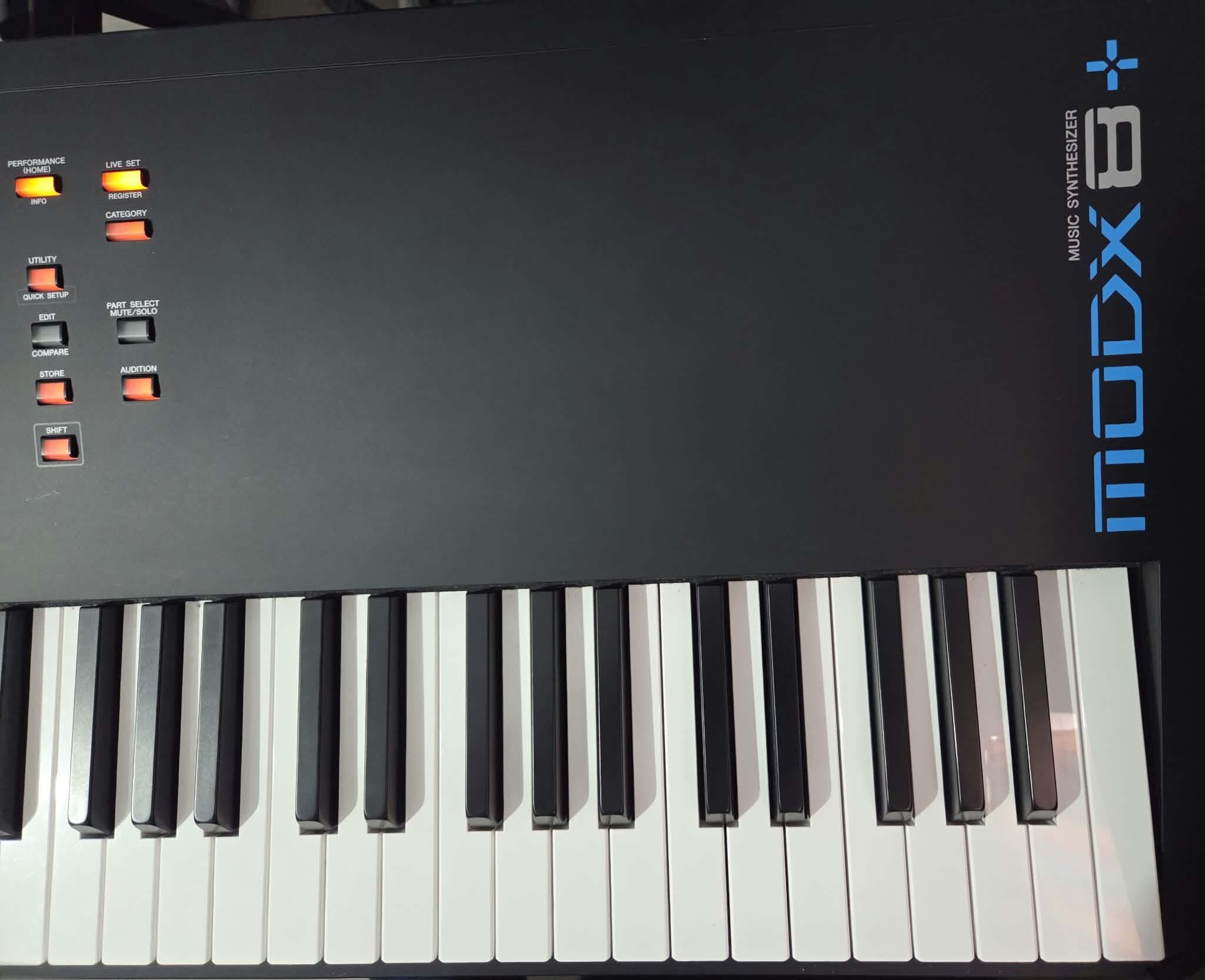 A vendre - Yamaha MODX8+ en parfait état - 1000€