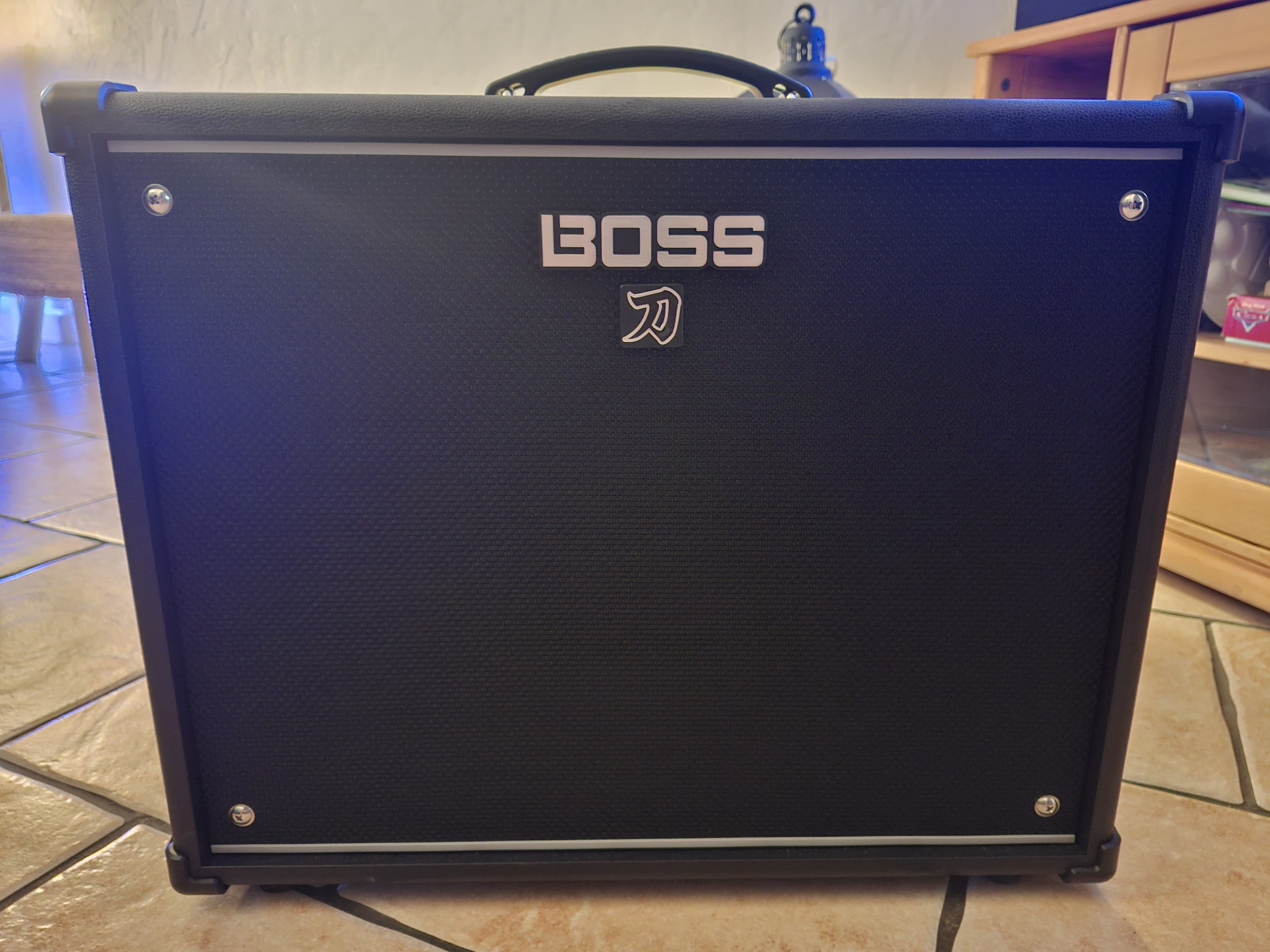 Vends Boss Katana gen100 neuf