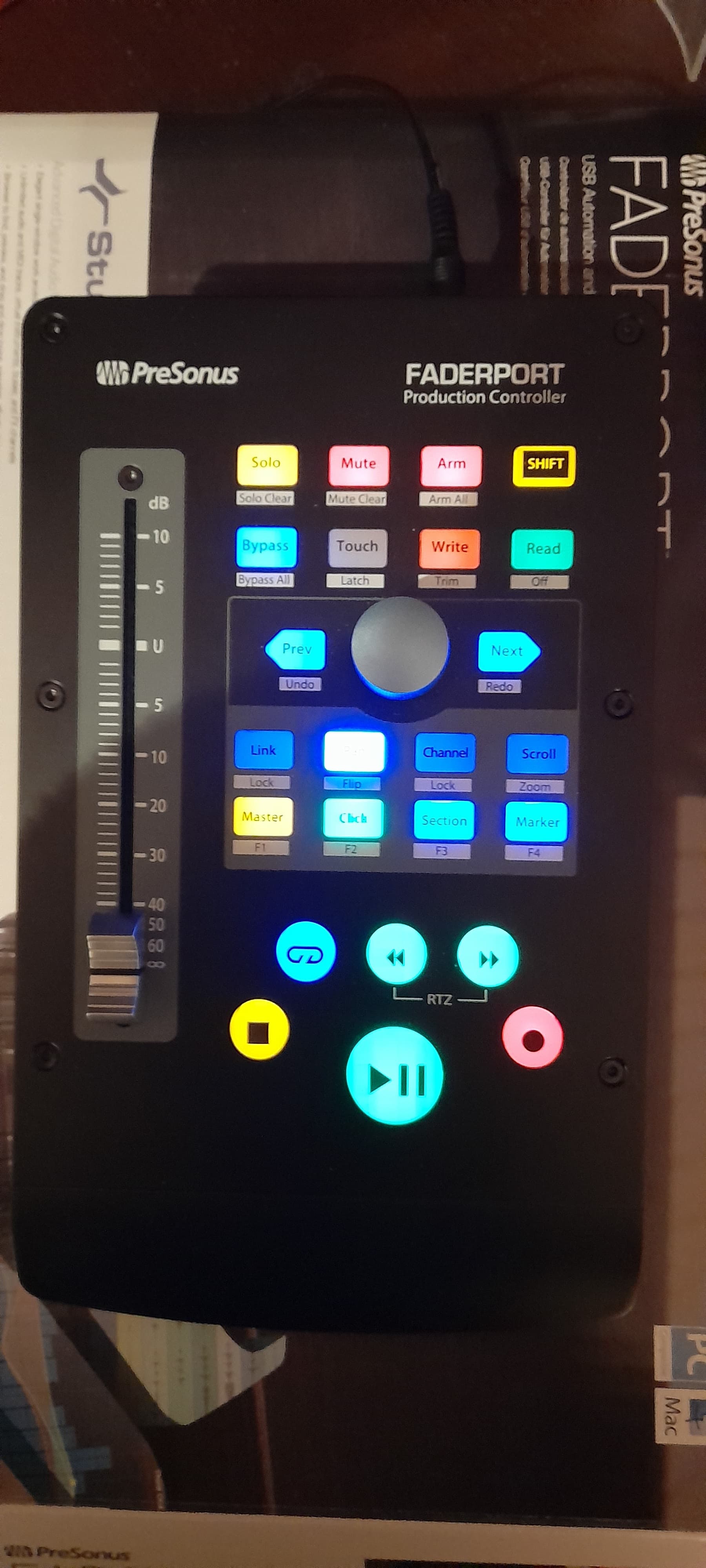 vend controleur presonus faderport V2