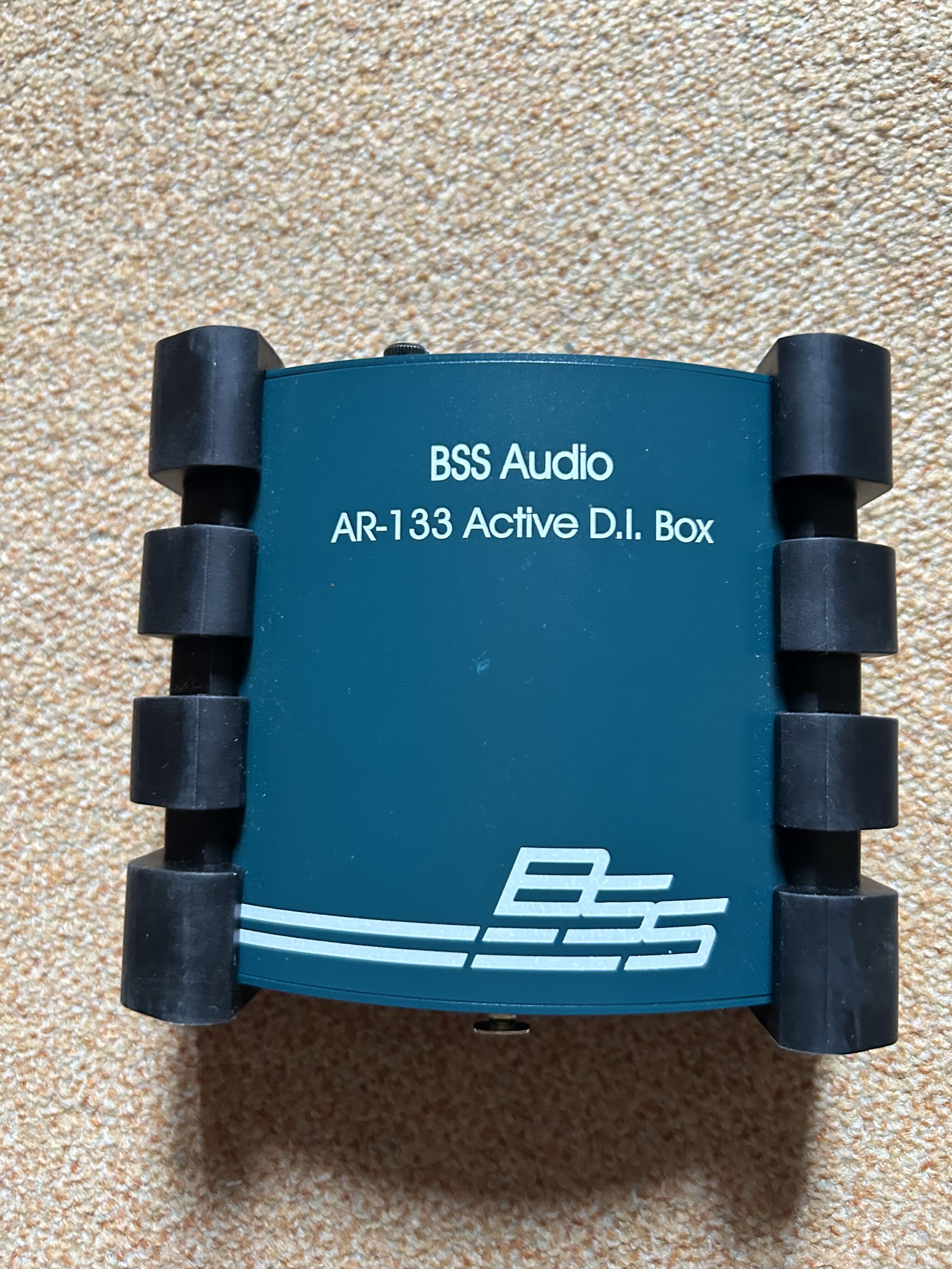 LOT DE 2 Boitiers DI Box BSS AR133