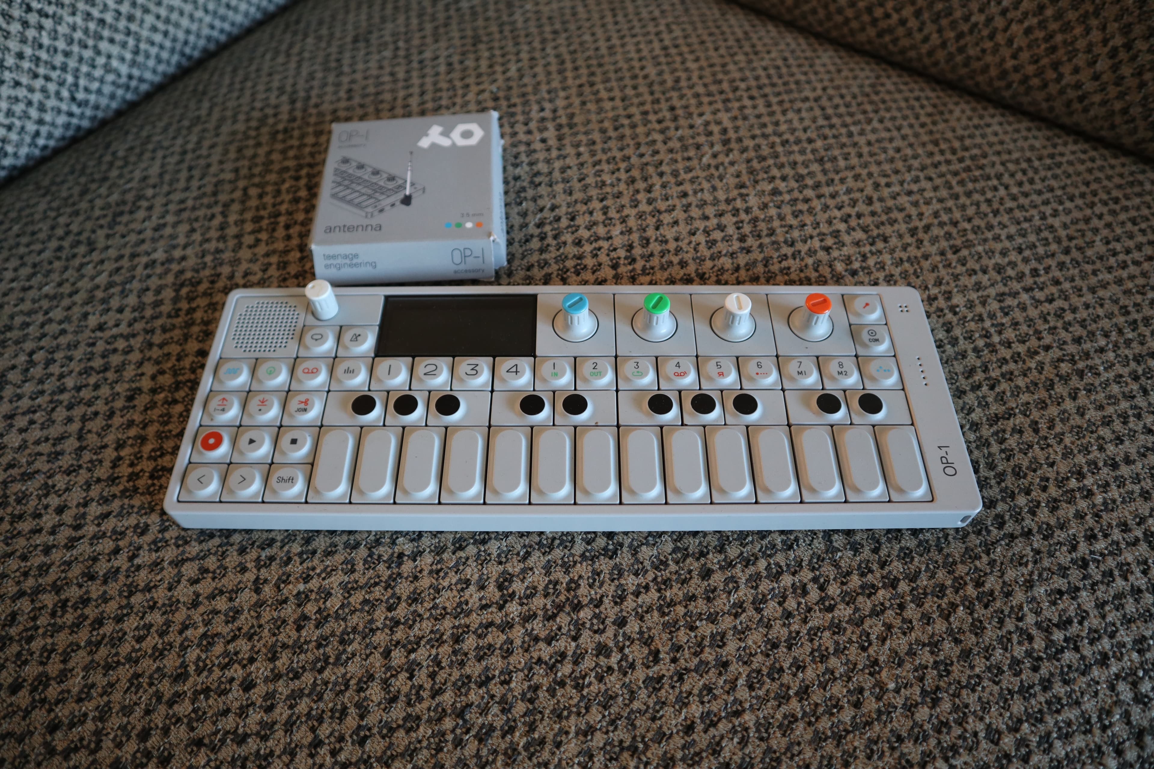 Vends Teenage Engineering OP-1