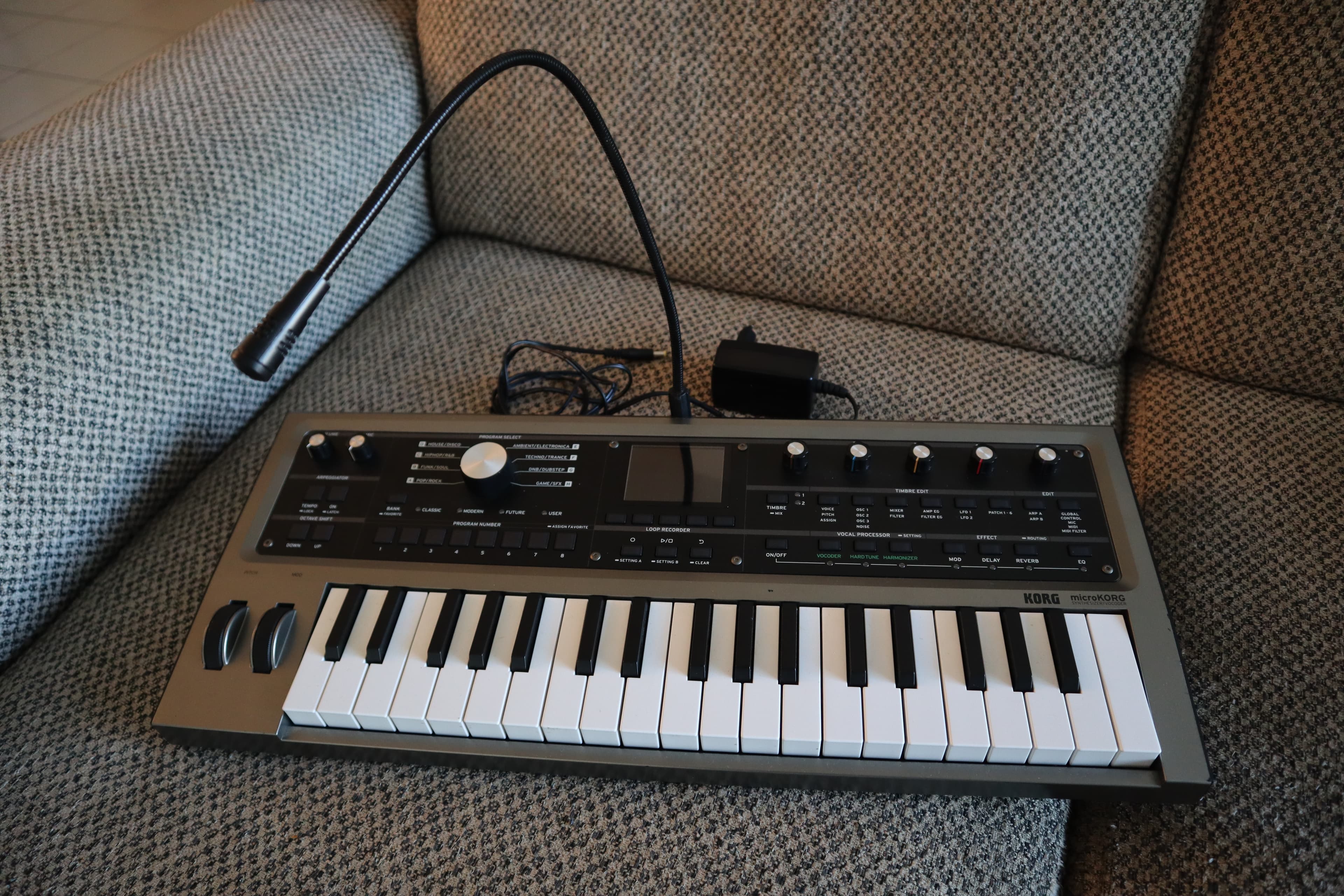 Vends Korg MicroKorg 2