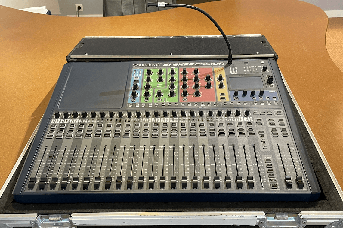 Soundcraft SI EXPRESSION 2 + Carte MADI / USB + STAGEBOX 32