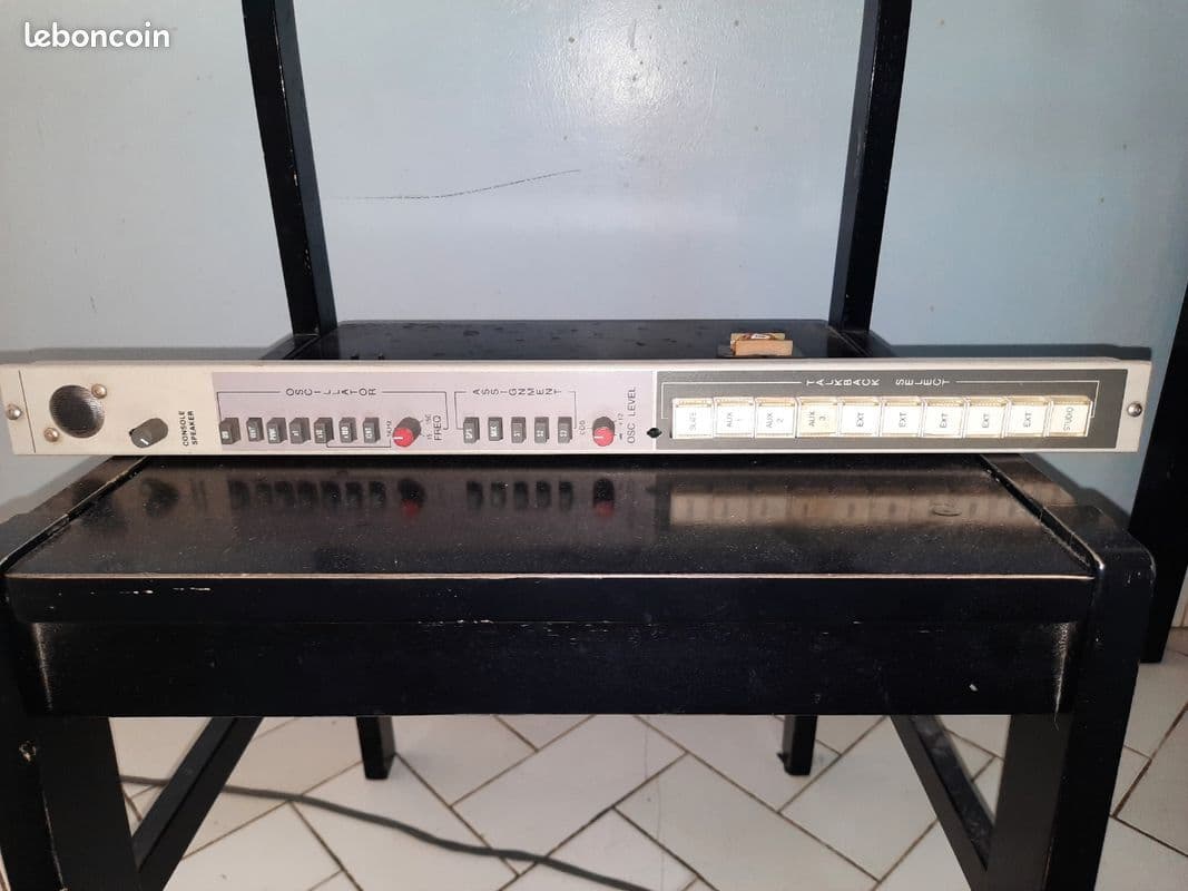 1 tranche oscillateur / talkback console de mixage Sony MXP 2000