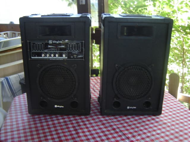 Vend sonorisation 2 x 300w