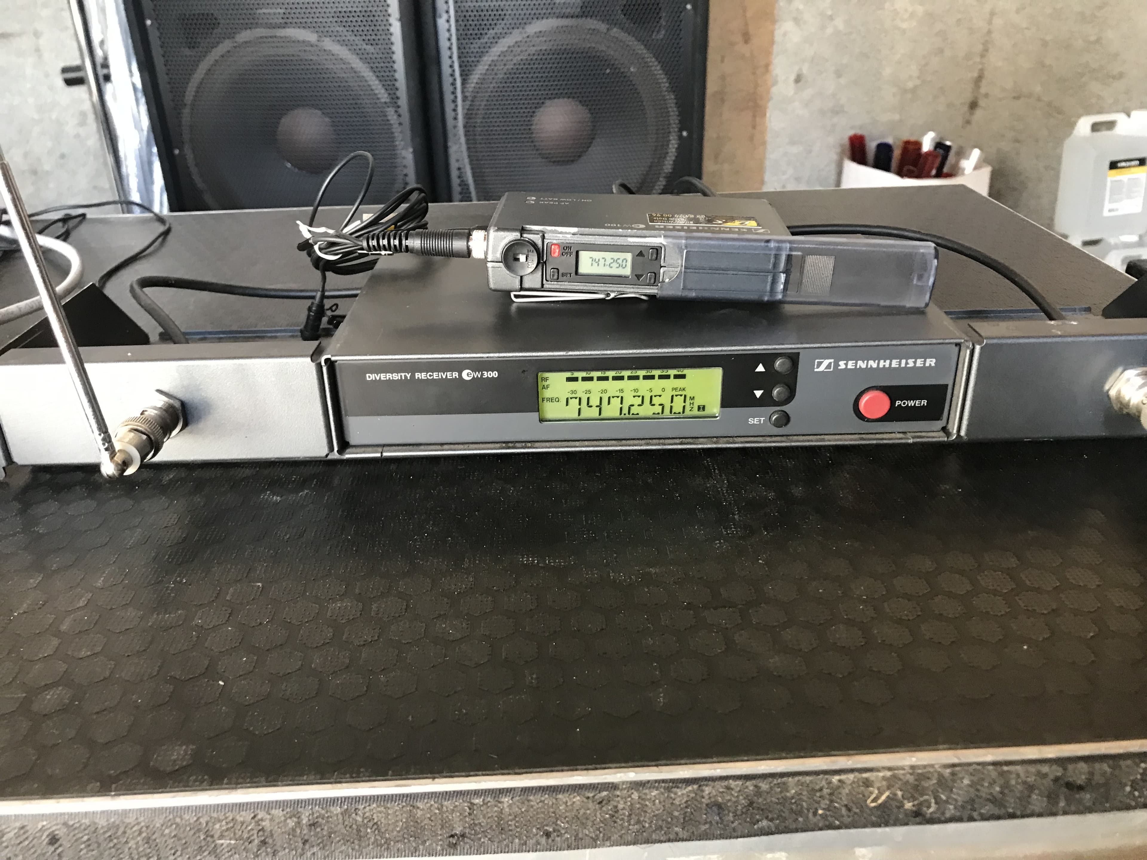 Vends SENNHEISER EM300+SK100+ME2 (Cravate)