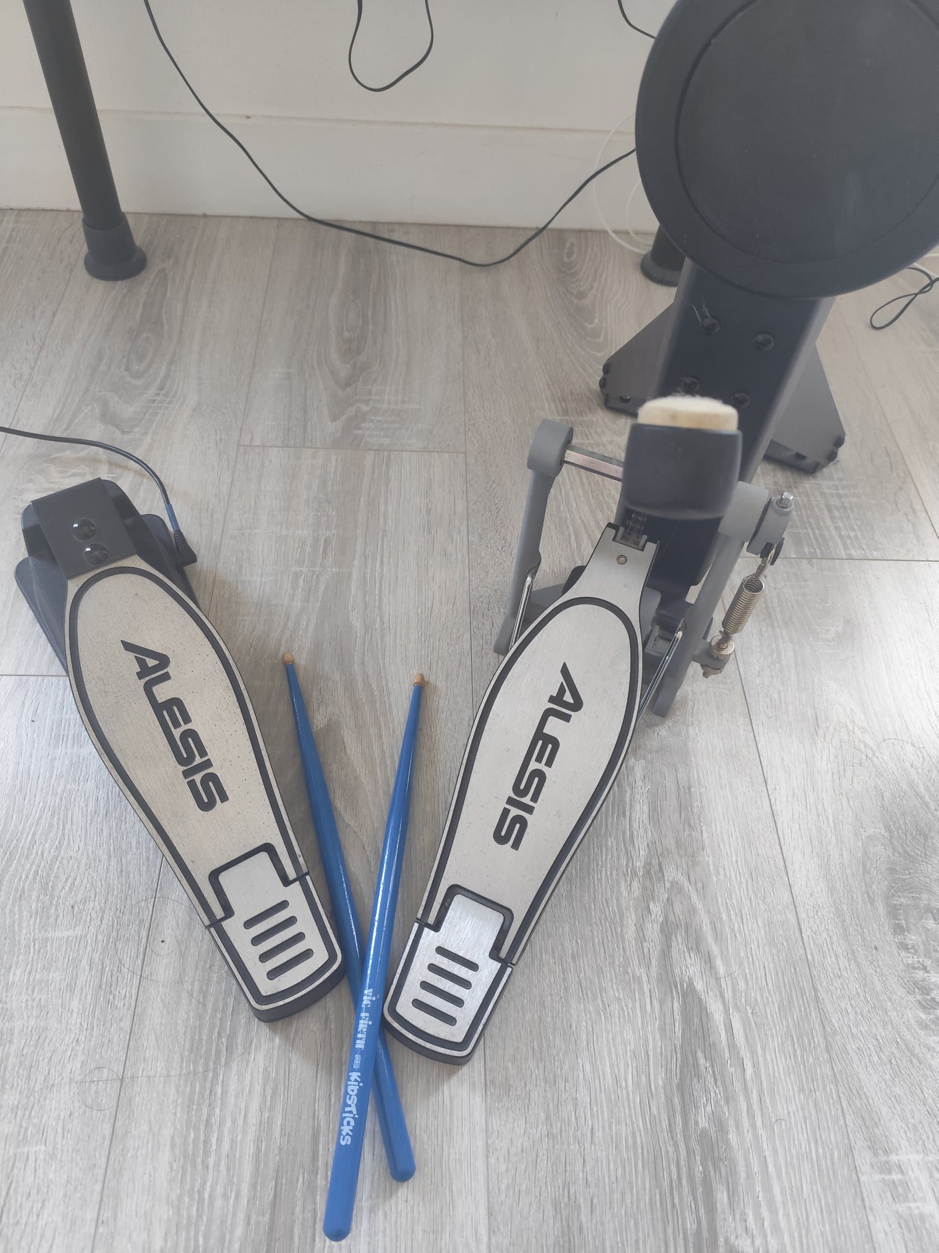 Batterie électronique Alesis Nitro Mesh Kit — Très bon état