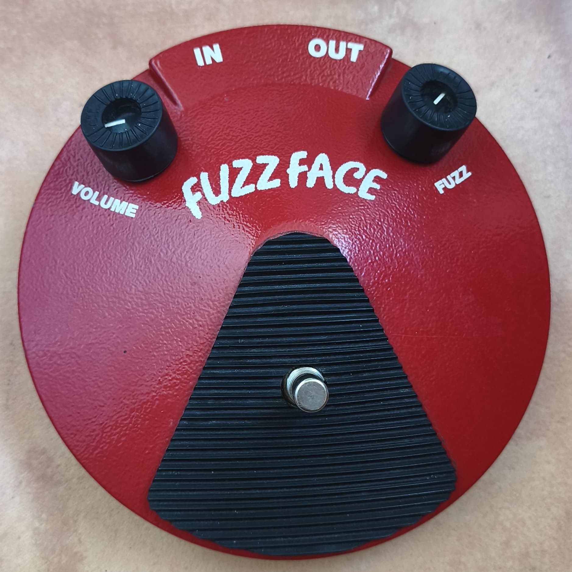 Fuzz face JDF2 "No Smile" + NKT275 gris alimentation externe ou pile 9V