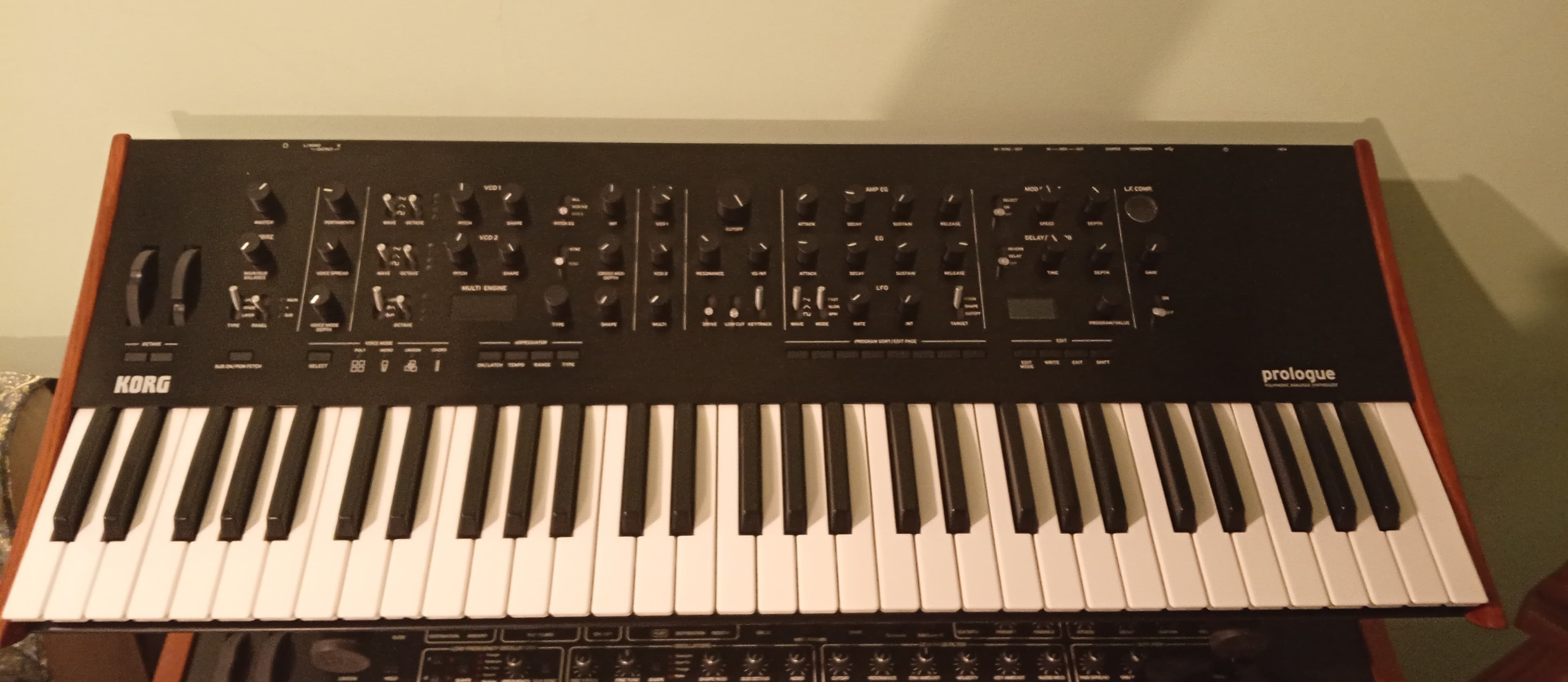 Korg Prologue 16