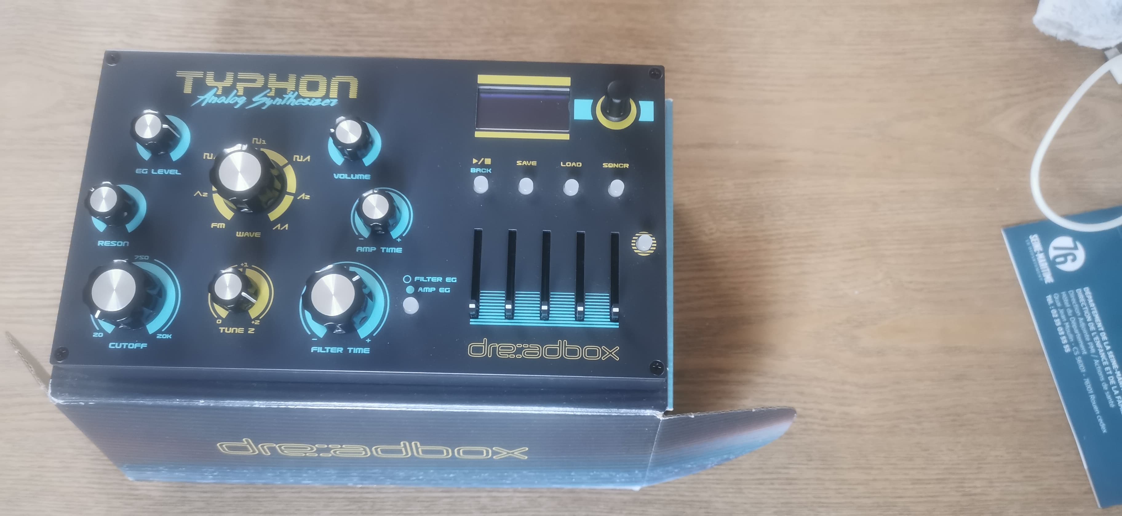 Dreadbox Typhon, dernier firmware, comme neuf