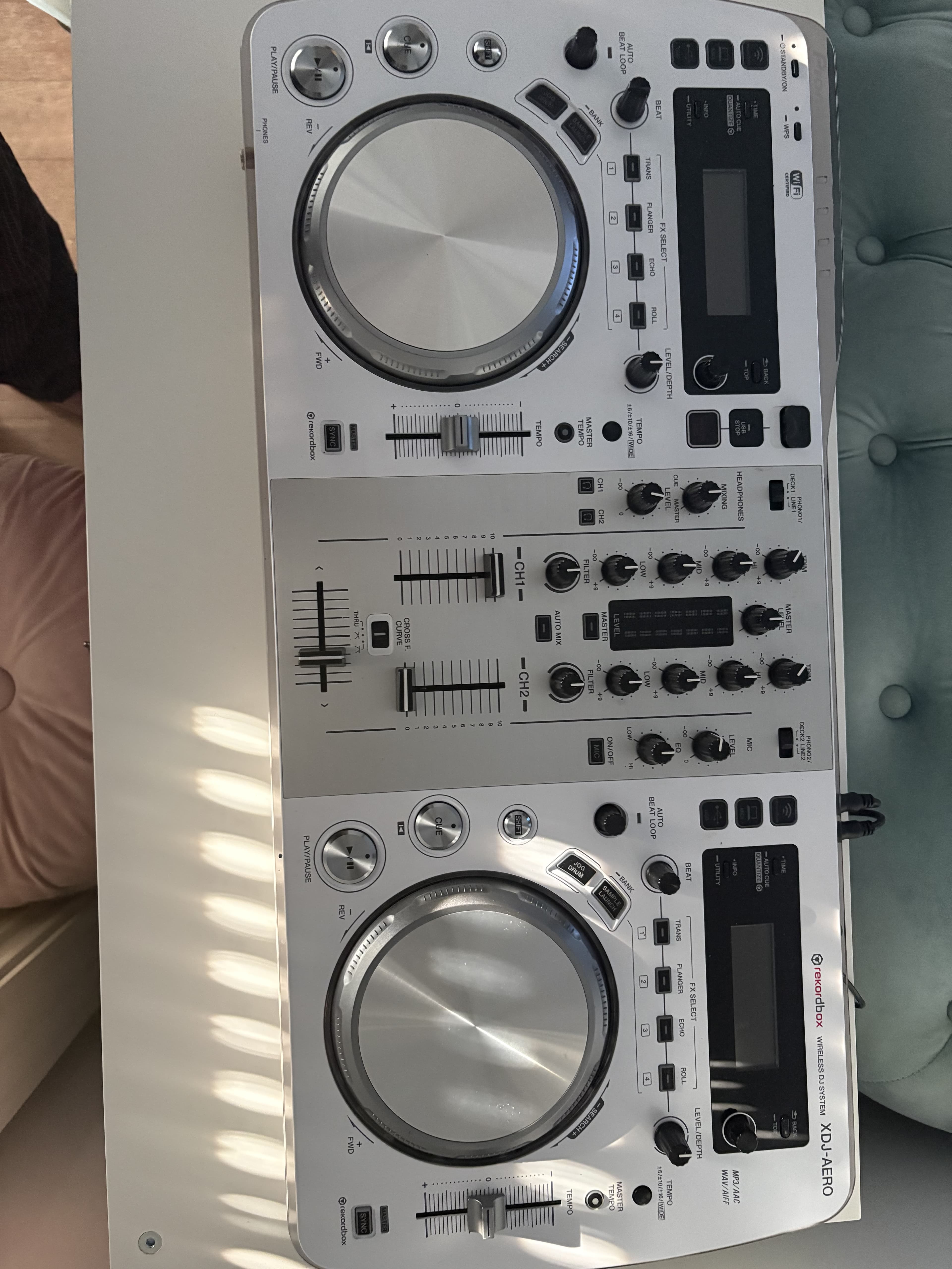 Xdj aero White quasi neuf