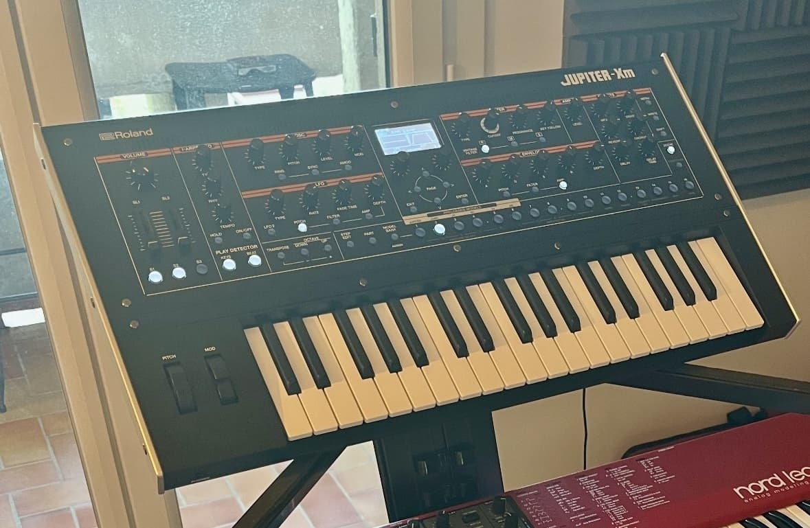 Vends Roland Jupiter-Xm