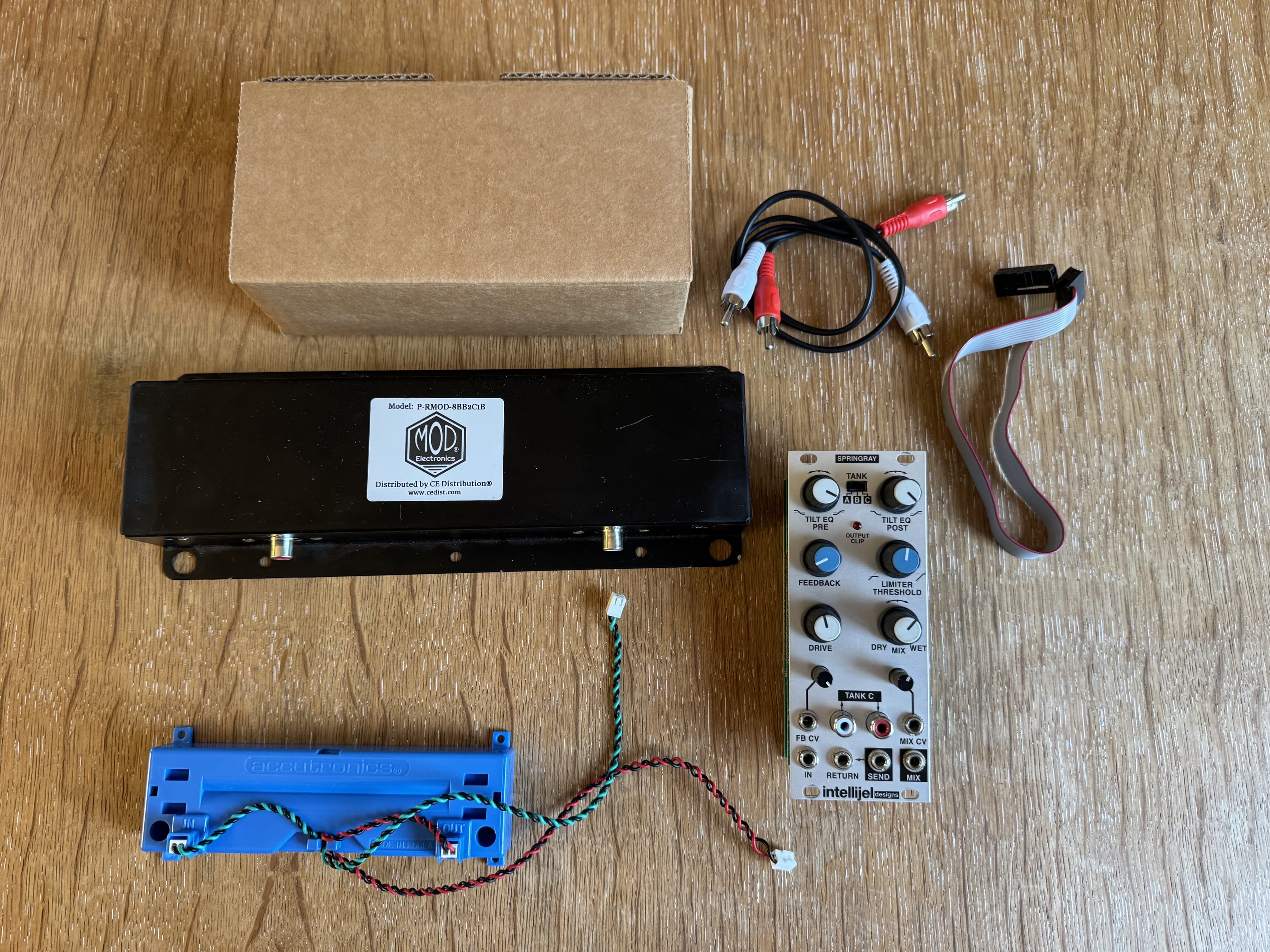 A VENDR Intellijel Springray (Version 1) avec 2 tank