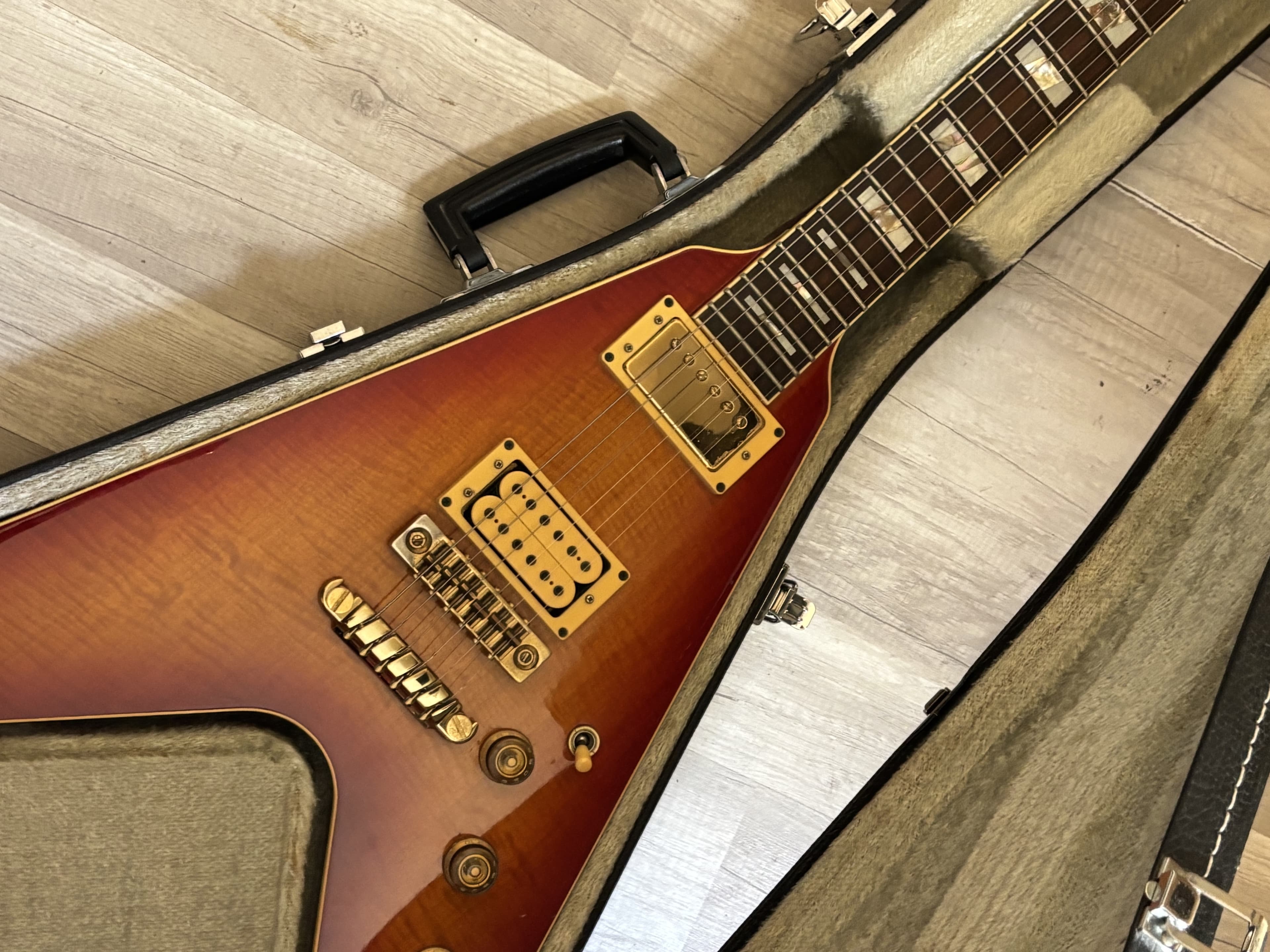 Ibanez Japan Rocket Roll II de1982