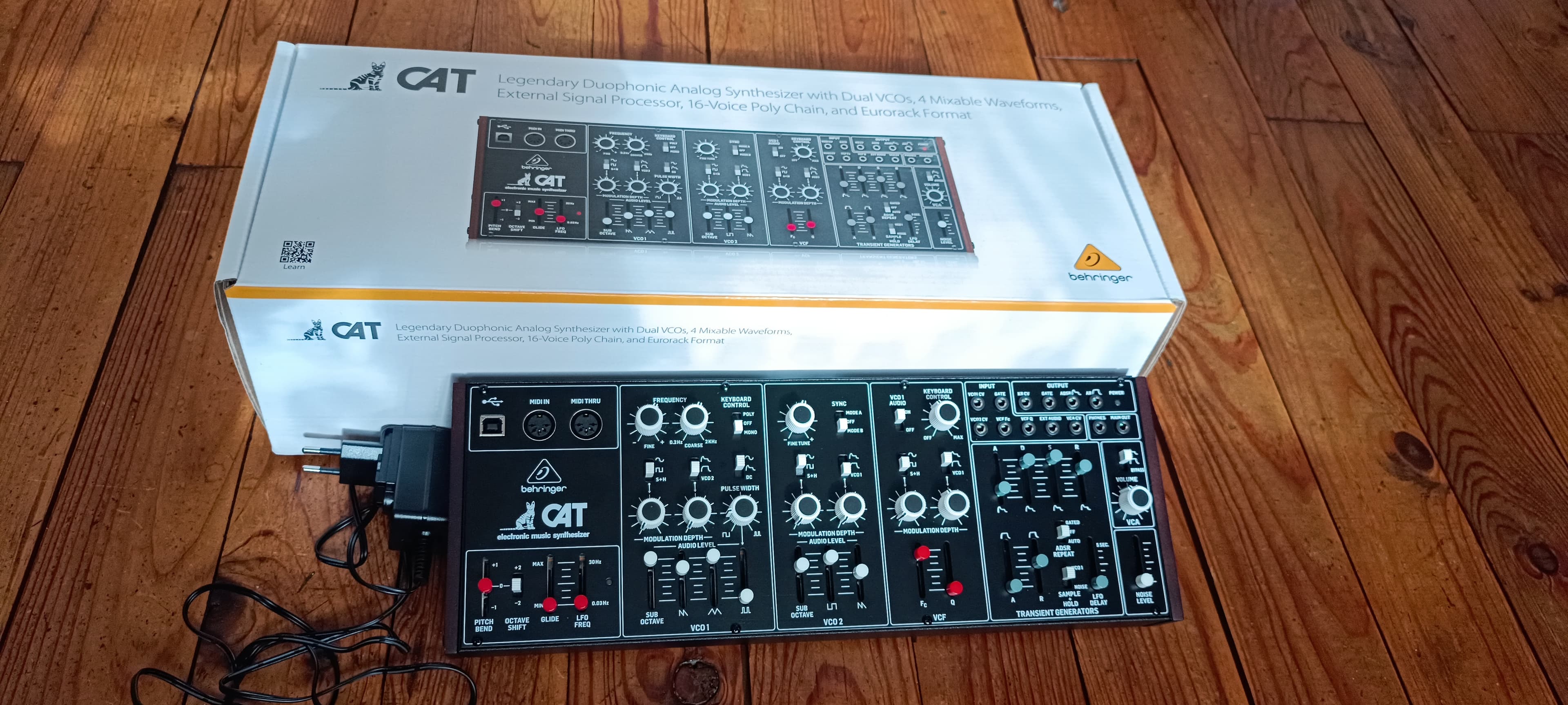 Vends Behringer CAT